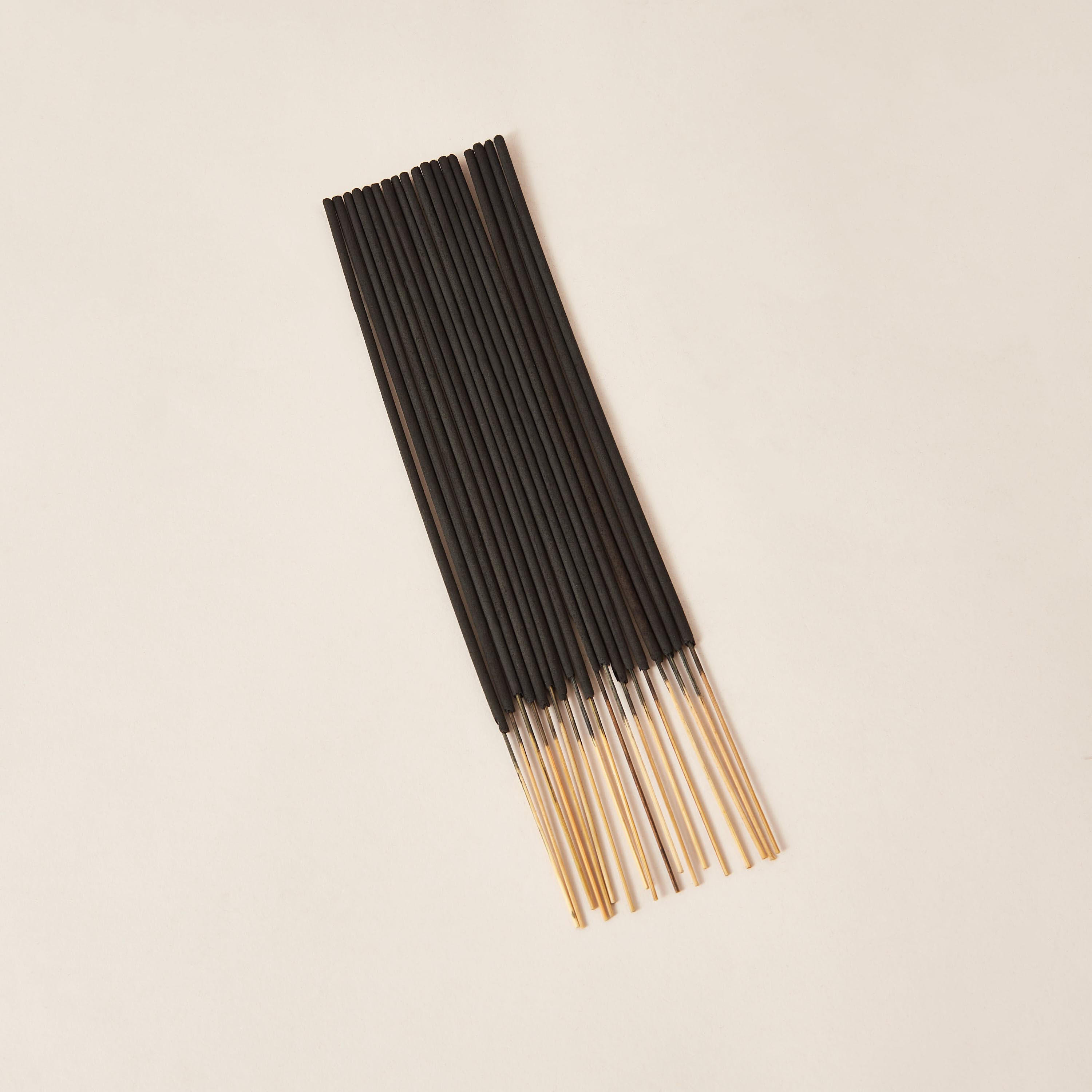 Elite d'Art Dark Amber Incense Stick - Set of 60-household-homefragrance-potpourri-image-3