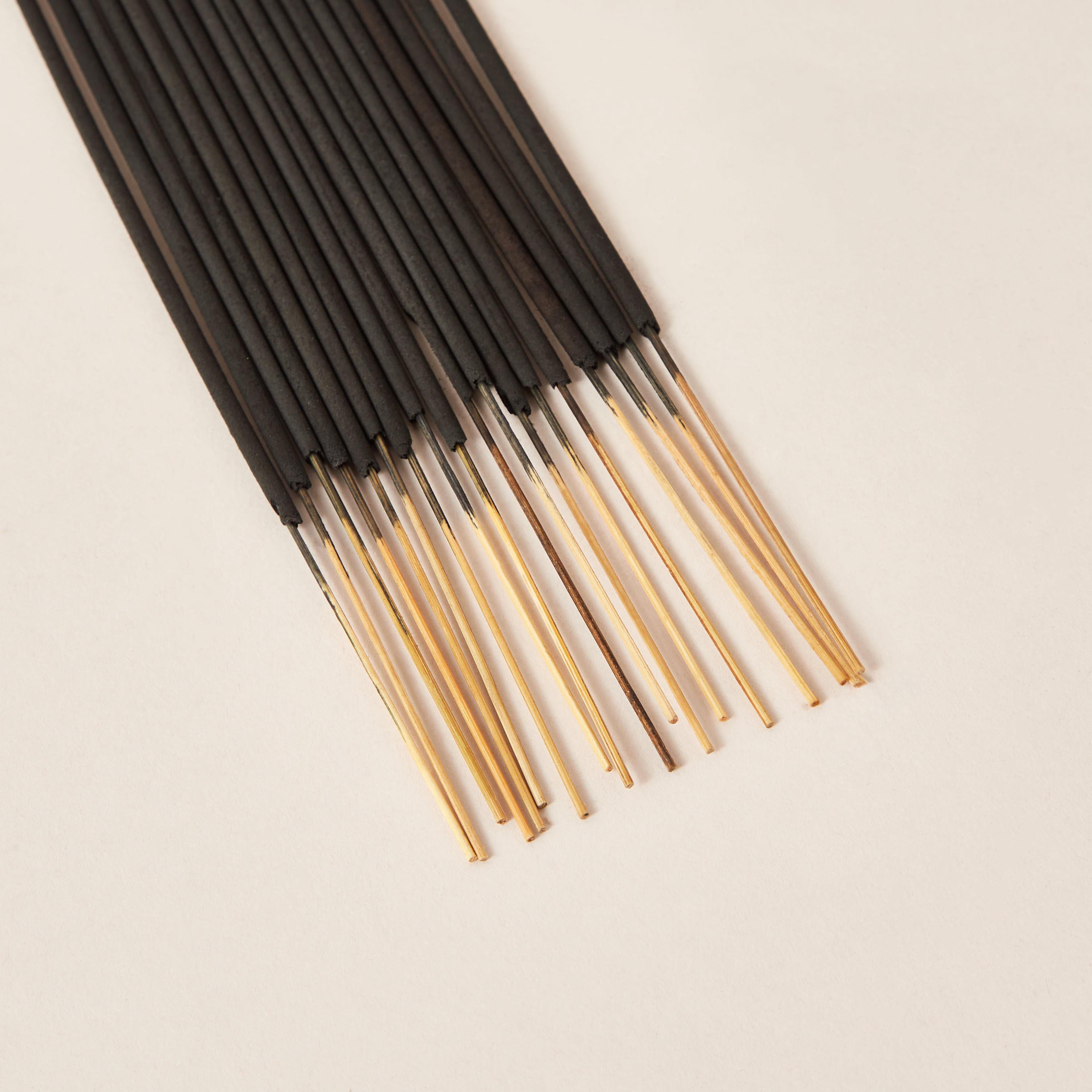 Elite d'Art Dark Amber Incense Stick - Set of 60-household-homefragrance-potpourri-image-4