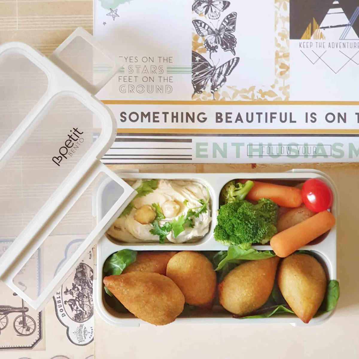 صندوق غداء مع ملعقة وشوكة من بيتيت بينتو-school-lunchessentials-lunchboxes-image-7