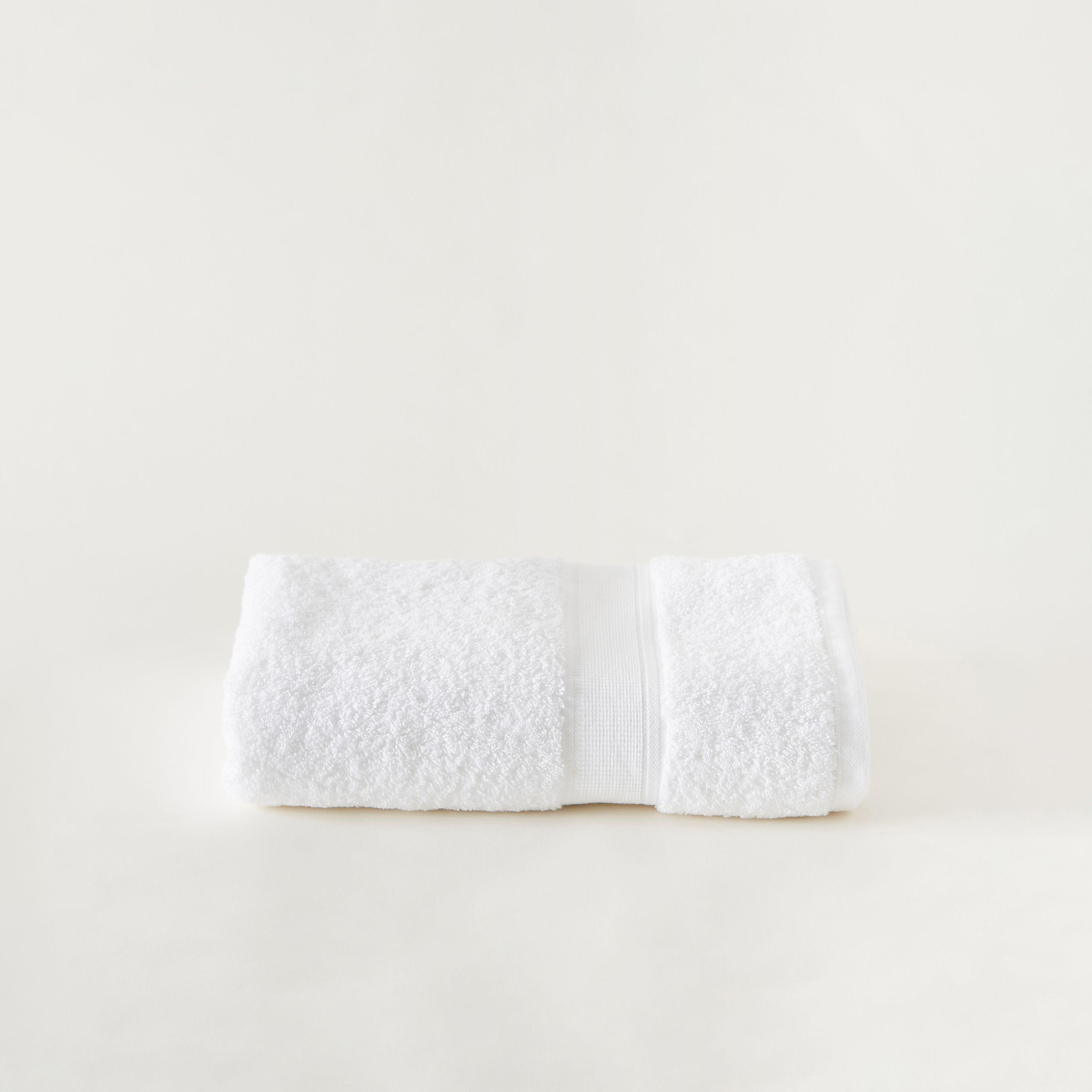 Egyptian Bath Towel - 140x70 cms-household-bathandlaundry-bathlinen-towels-image-1