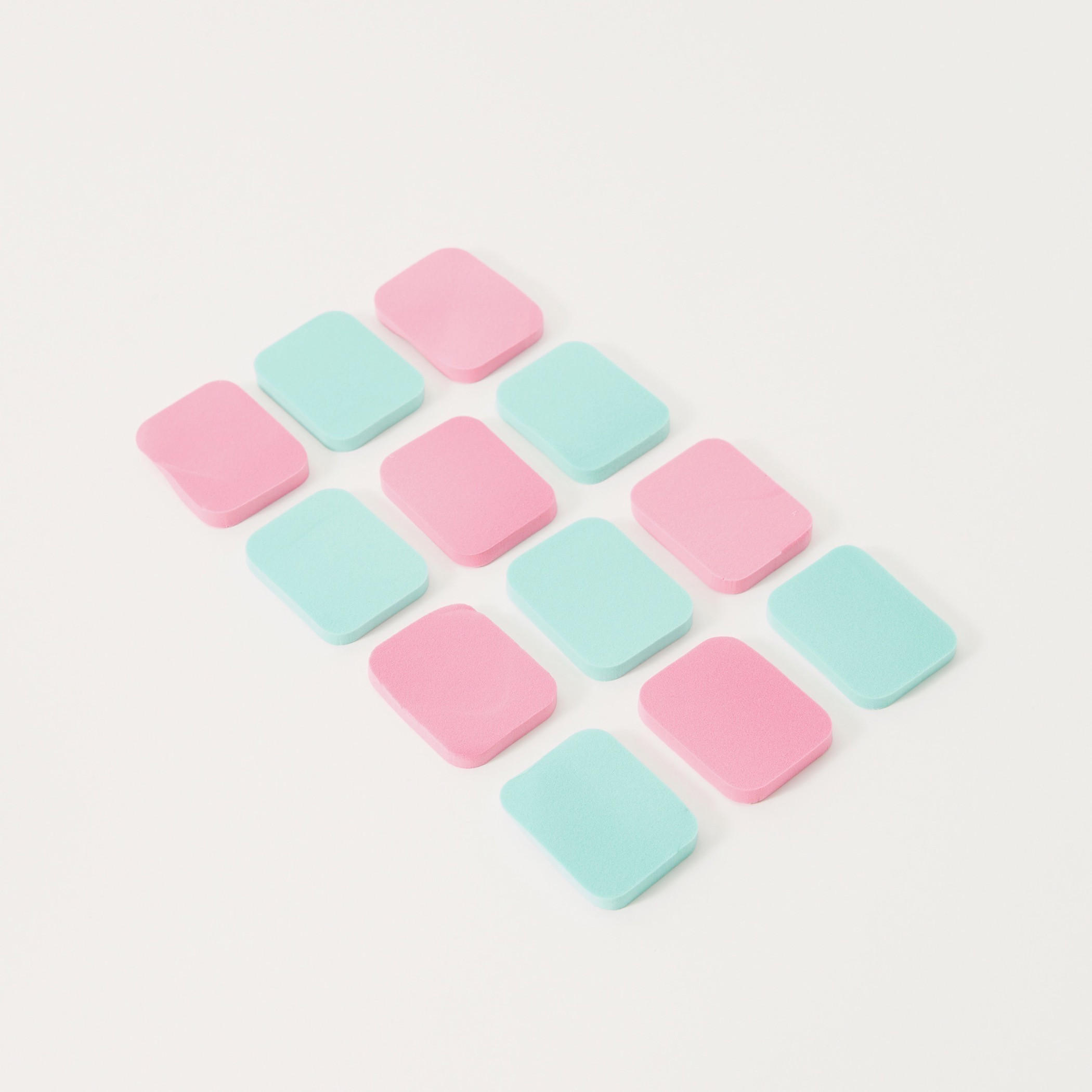 إسفنجة مكياج بتصميم مربع من جلو - عبوة من 20 قطعة-beautyandpersonalcare-makeup-brushesandaccessories-sponges-image-1