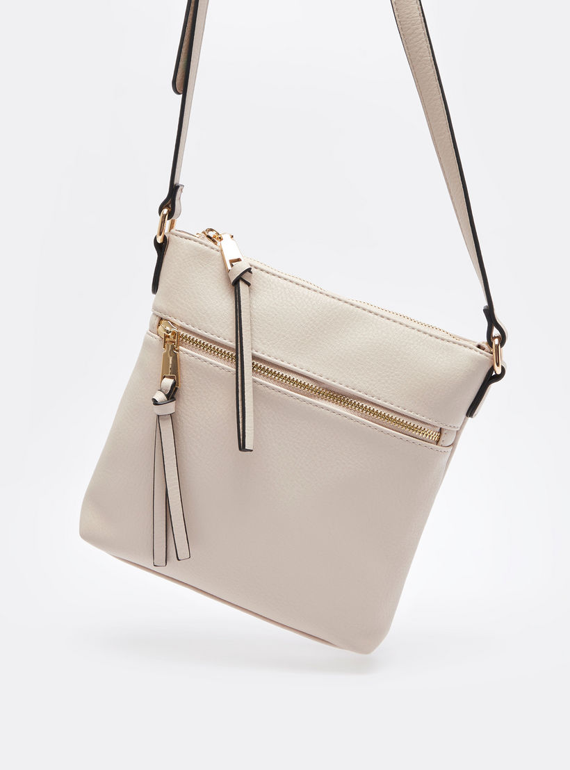 شنطة كروس بودي سادة بحزام قابل للتّعديل من سيليست-women-bagsandwallets-handbags-image-2