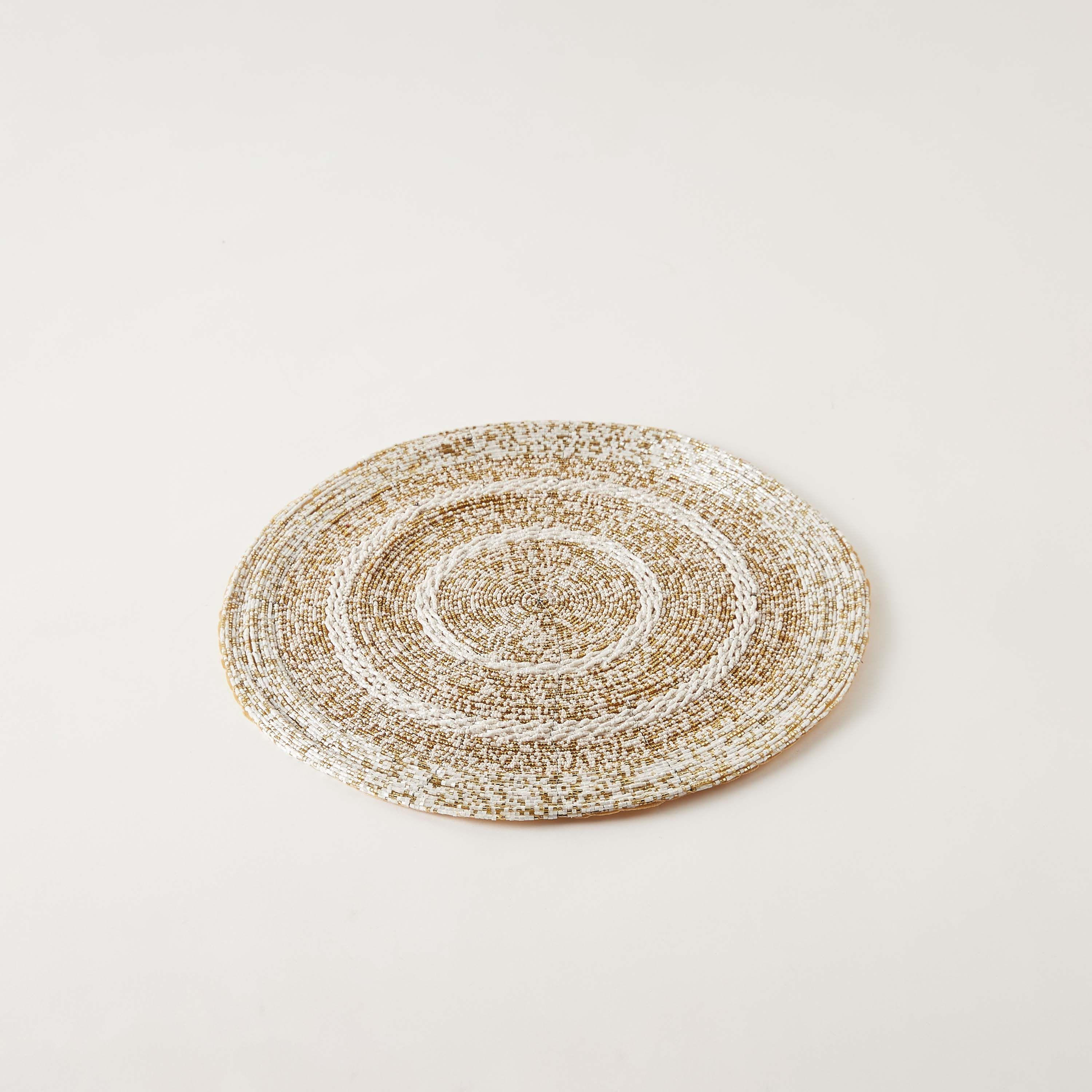 لبادة صحون مستديرة مزينة بالخرز - 36 سم-household-dining-tablelinen-placemats-image-2