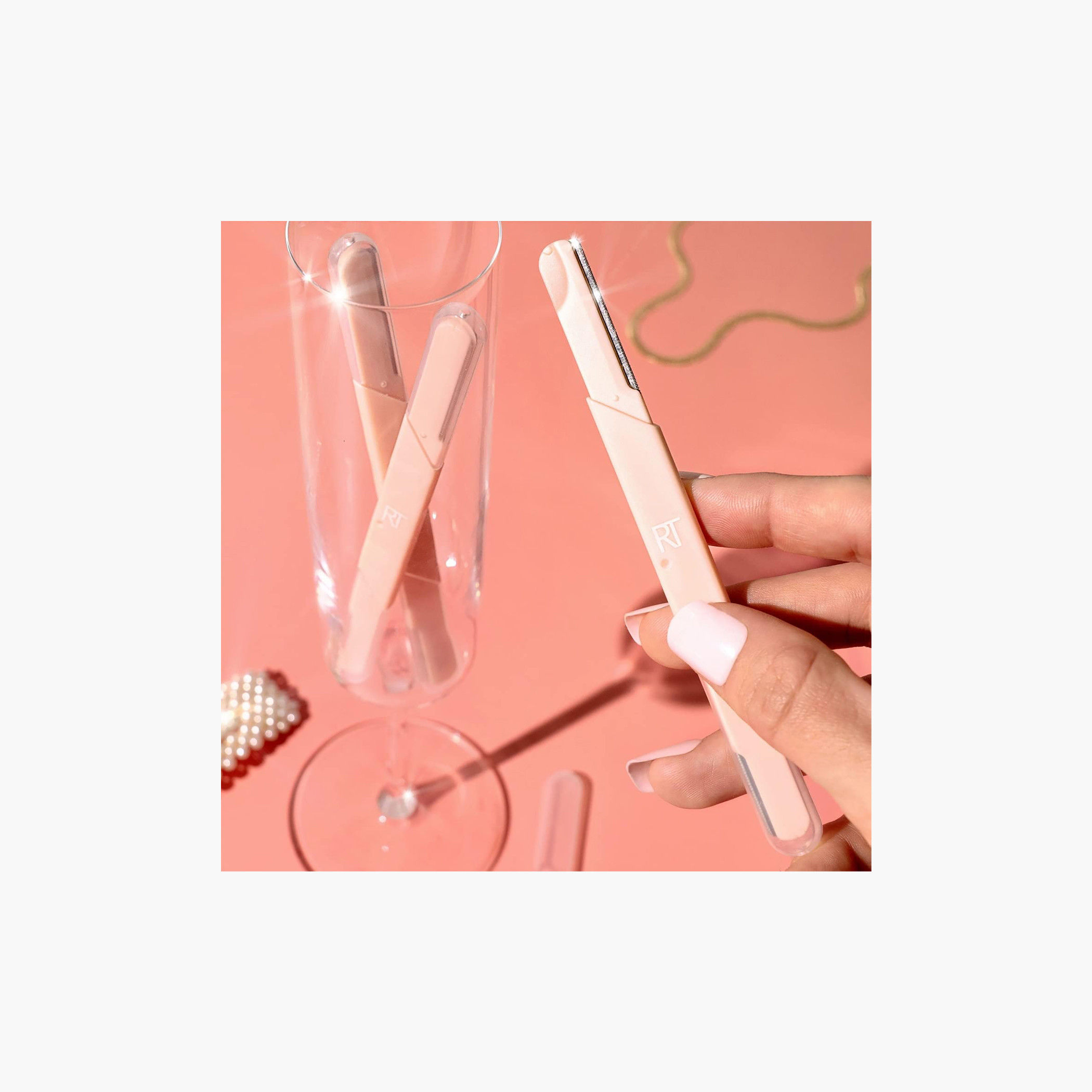ماكينة حلاقة للوجه والحواجب من ريل تكنيكس - مجموعة من 3 قطع-beautyandpersonalcare-makeup-brushesandaccessories-accessories-image-7