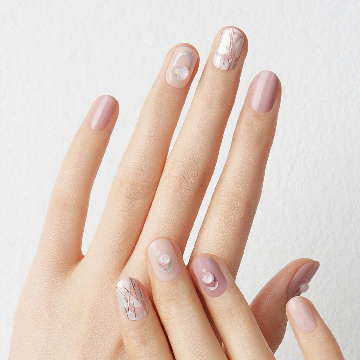 مجموعة أحجار وملصقات أظافر بحجر كبير لامع 35 قطعة من داشينج ديفا-beautyandpersonalcare-makeup-nails-artificialnails-image-2