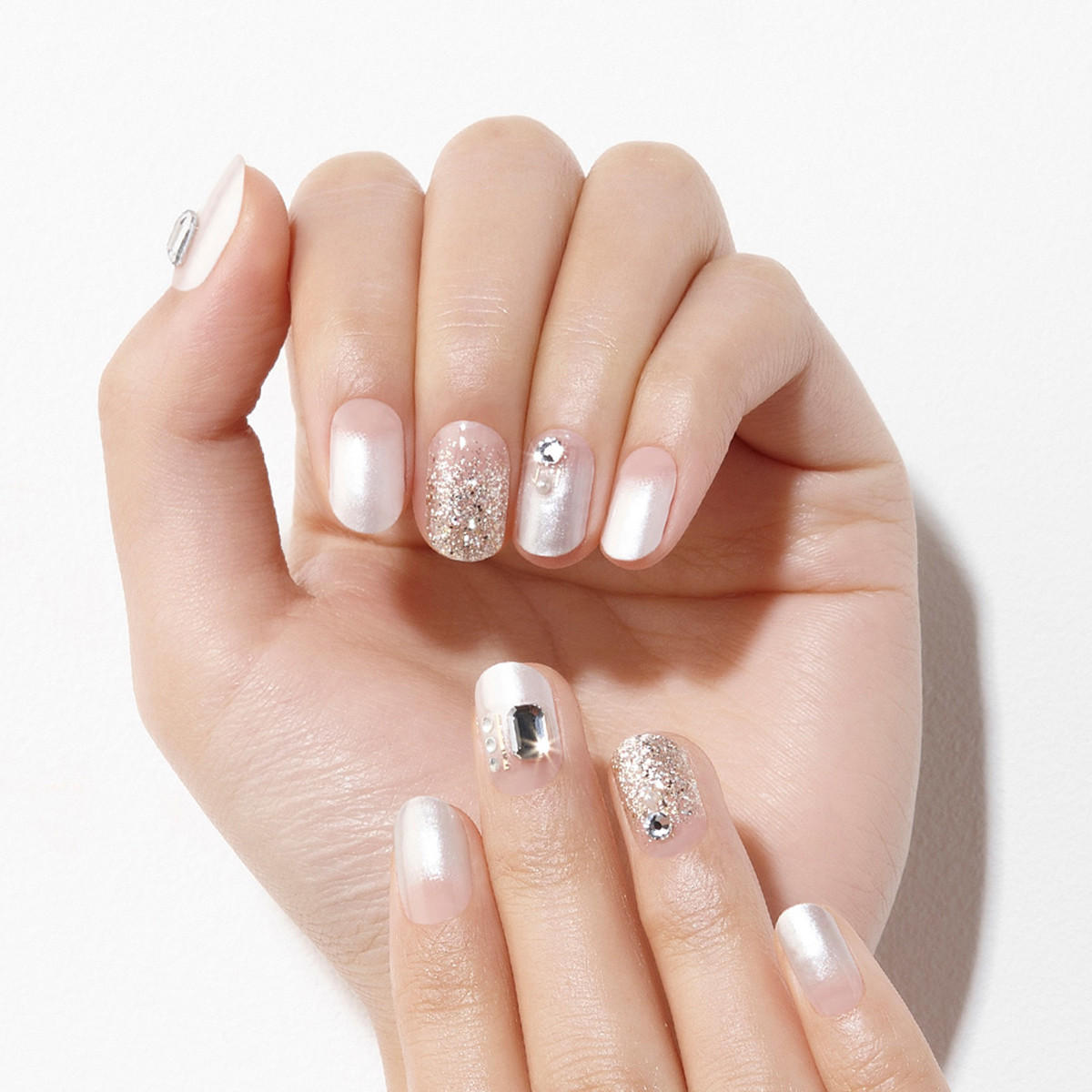 مجموعة أحجار وملصقات أظافر بحجر كبير لامع 35 قطعة من داشينج ديفا-beautyandpersonalcare-makeup-nails-artificialnails-image-2