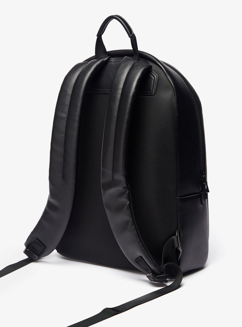 شنطة ظهر بارزة الملمس بسحاب إغلاق وأحزمة قابلة للتعديل من دوتشيني-men-bags-image-3