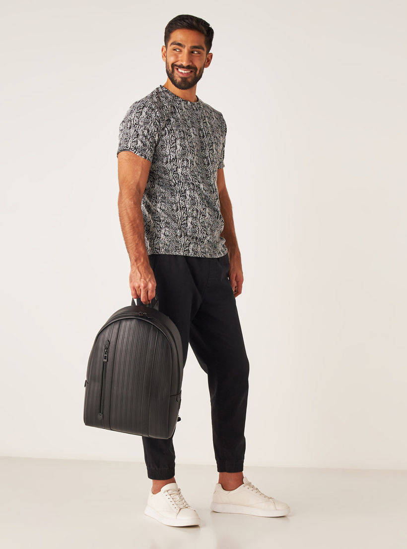 شنطة ظهر بارزة الملمس بسحاب إغلاق وأحزمة قابلة للتعديل من دوتشيني-men-bags-image-6