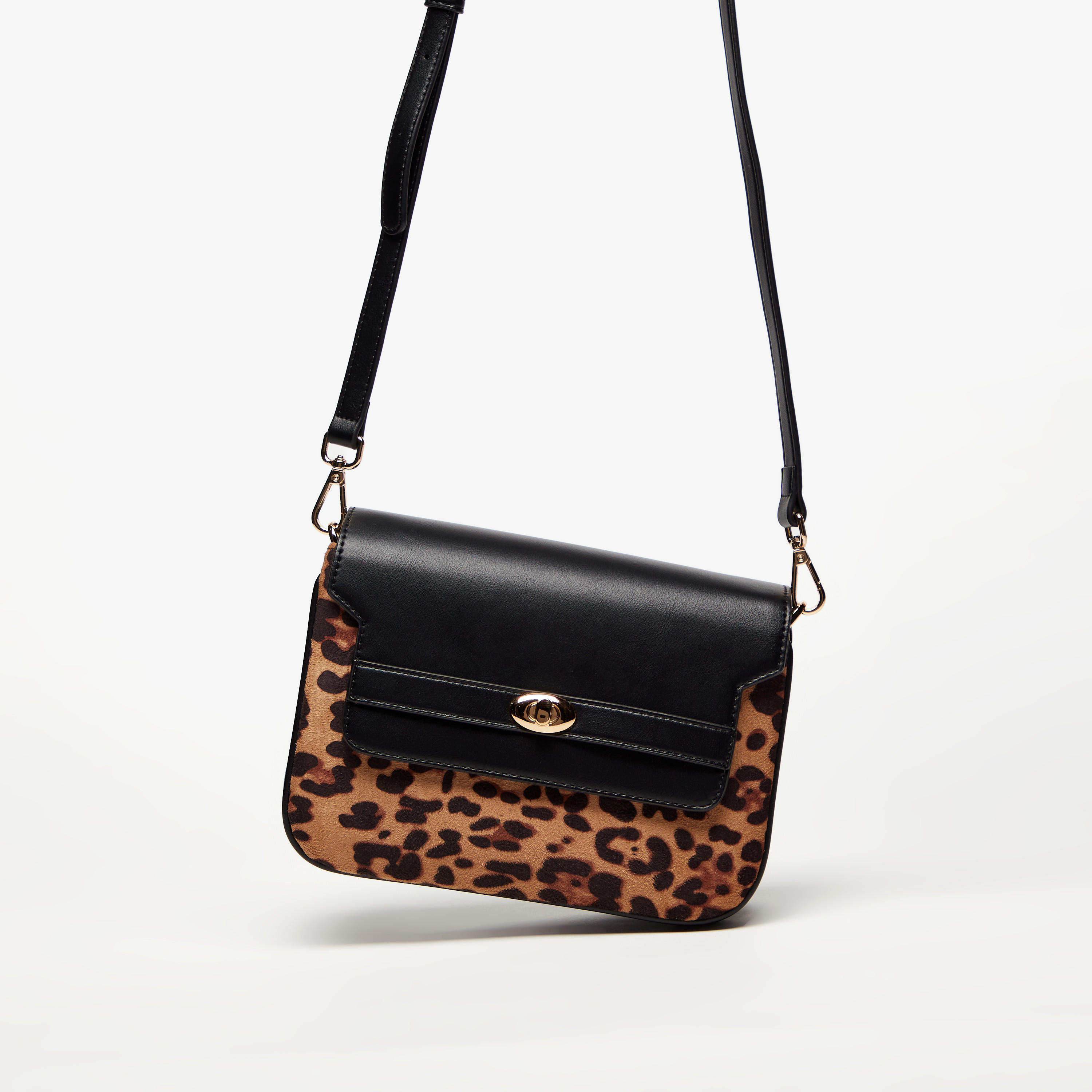 شنطة كروس بودي بزر إغلاق كبّاس وطبعات حيوانات من سيليست-women-bagsandwallets-handbags-image-2