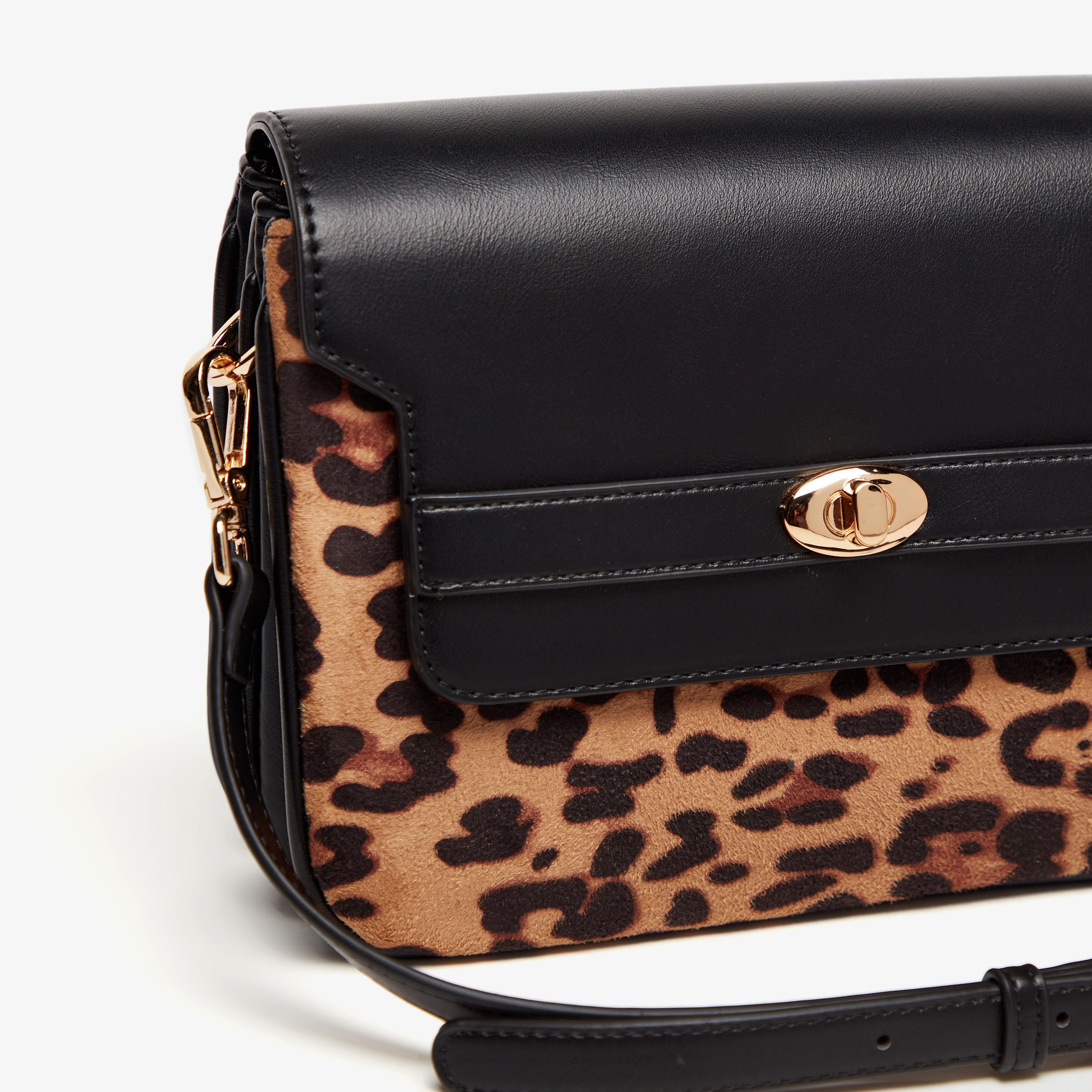 شنطة كروس بودي بزر إغلاق كبّاس وطبعات حيوانات من سيليست-women-bagsandwallets-handbags-image-3