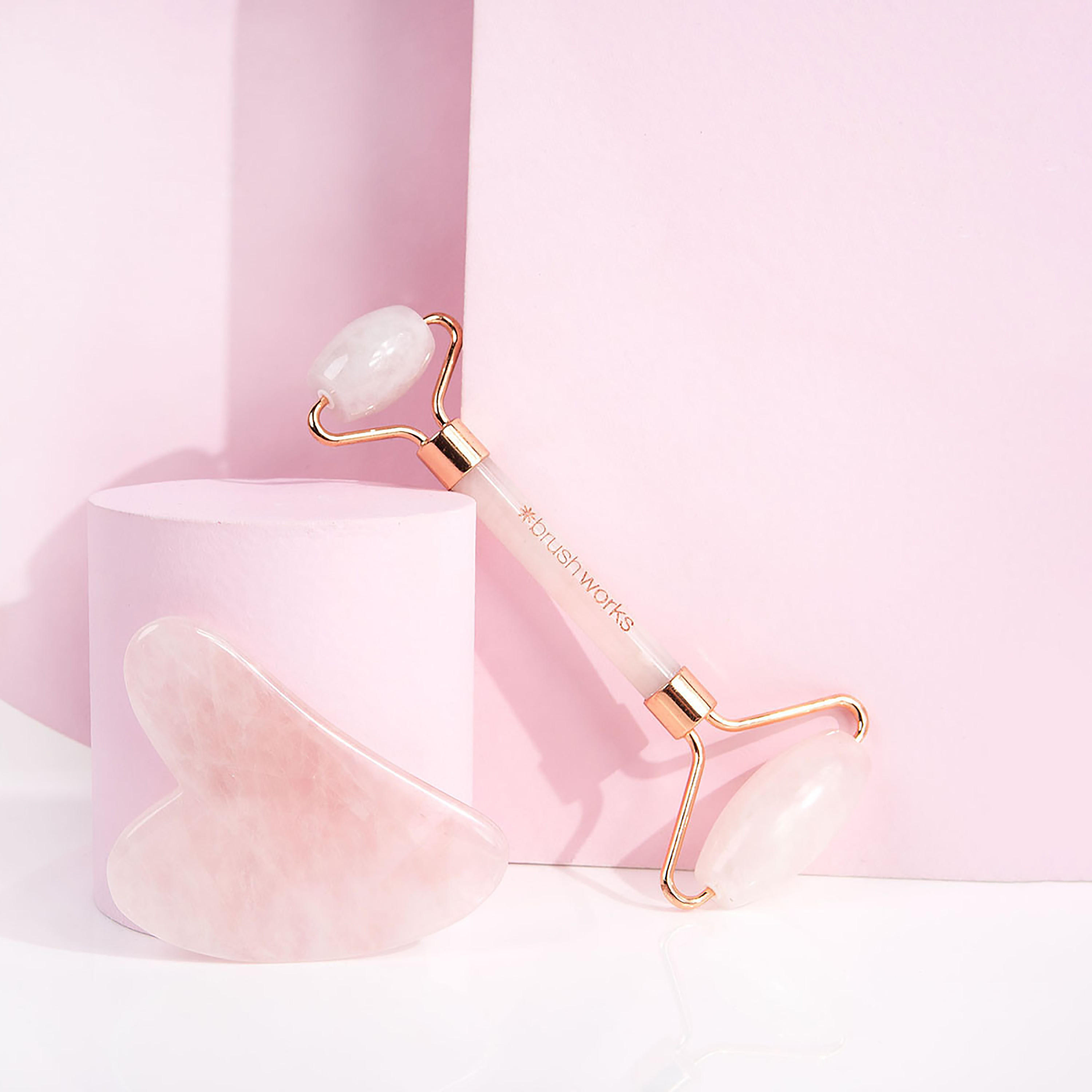 Brushworks 2-Piece Resin Roller and Gua Sha Set-beautyandpersonalcare-makeup-brushesandaccessories-accessories-image-3