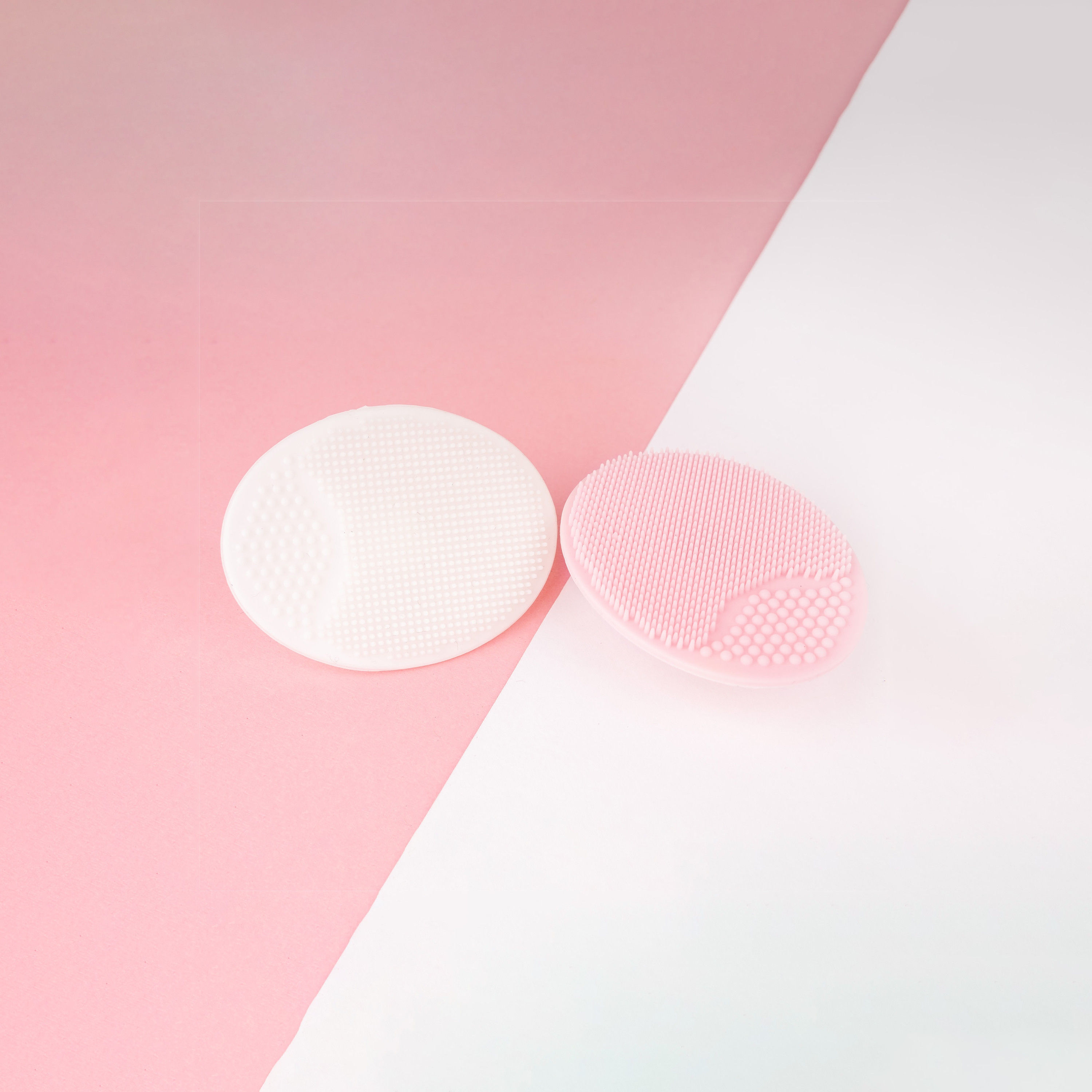 Brushworks 2-Piece Silicone Facial Cleansing Pad Set-beautyandpersonalcare-makeup-brushesandaccessories-accessories-image-2