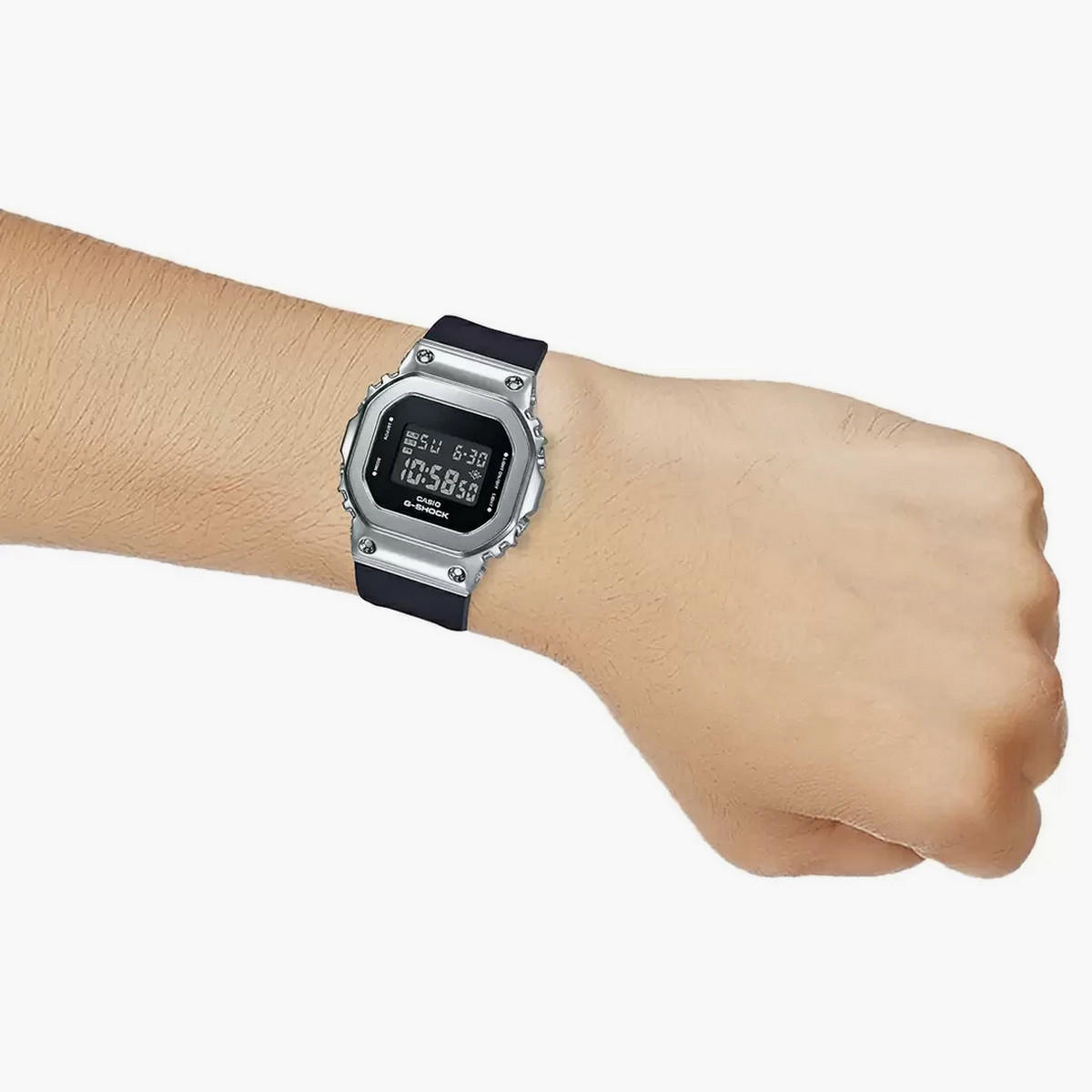 ساعة جي شوك الرقمية للرجال بسوار أسود من الراتنج GM-S5600-1DR-men-watchesandjewellery-watches-image-6