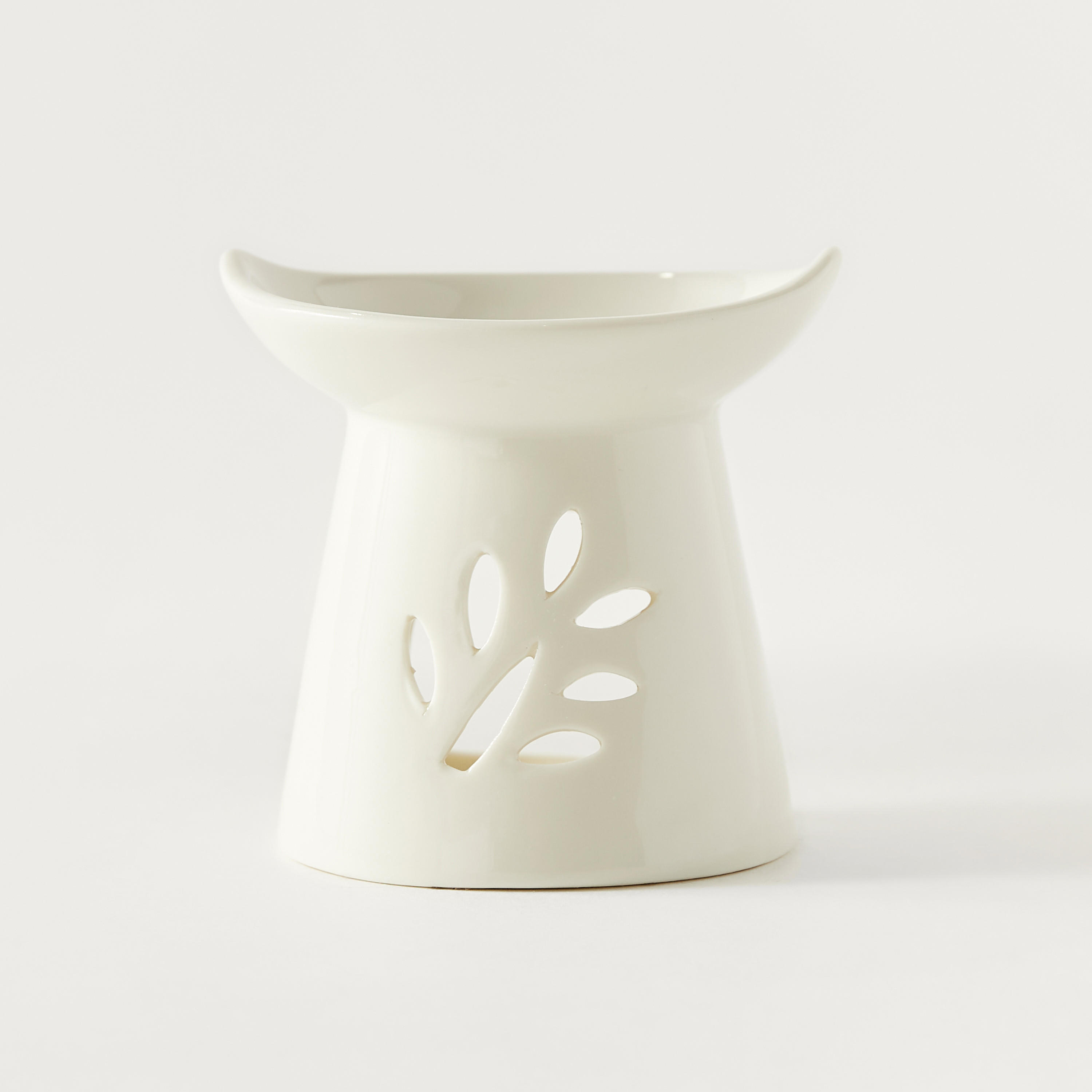 Essentials LEAF OIL BURNER - WHITE-household-homefragrance-burners-image-1