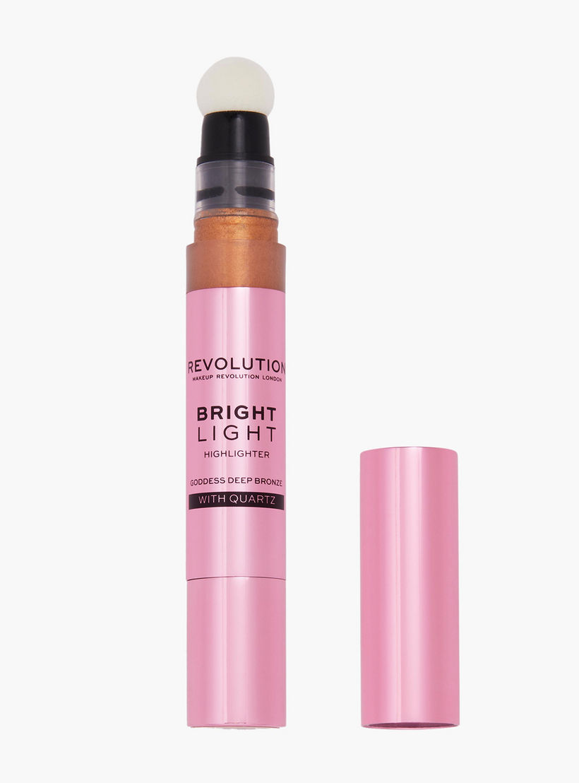 هايلايتر برايت لايت من ميك أب ريفليوشن-beautyandpersonalcare-makeup-face-highlighters-image-1