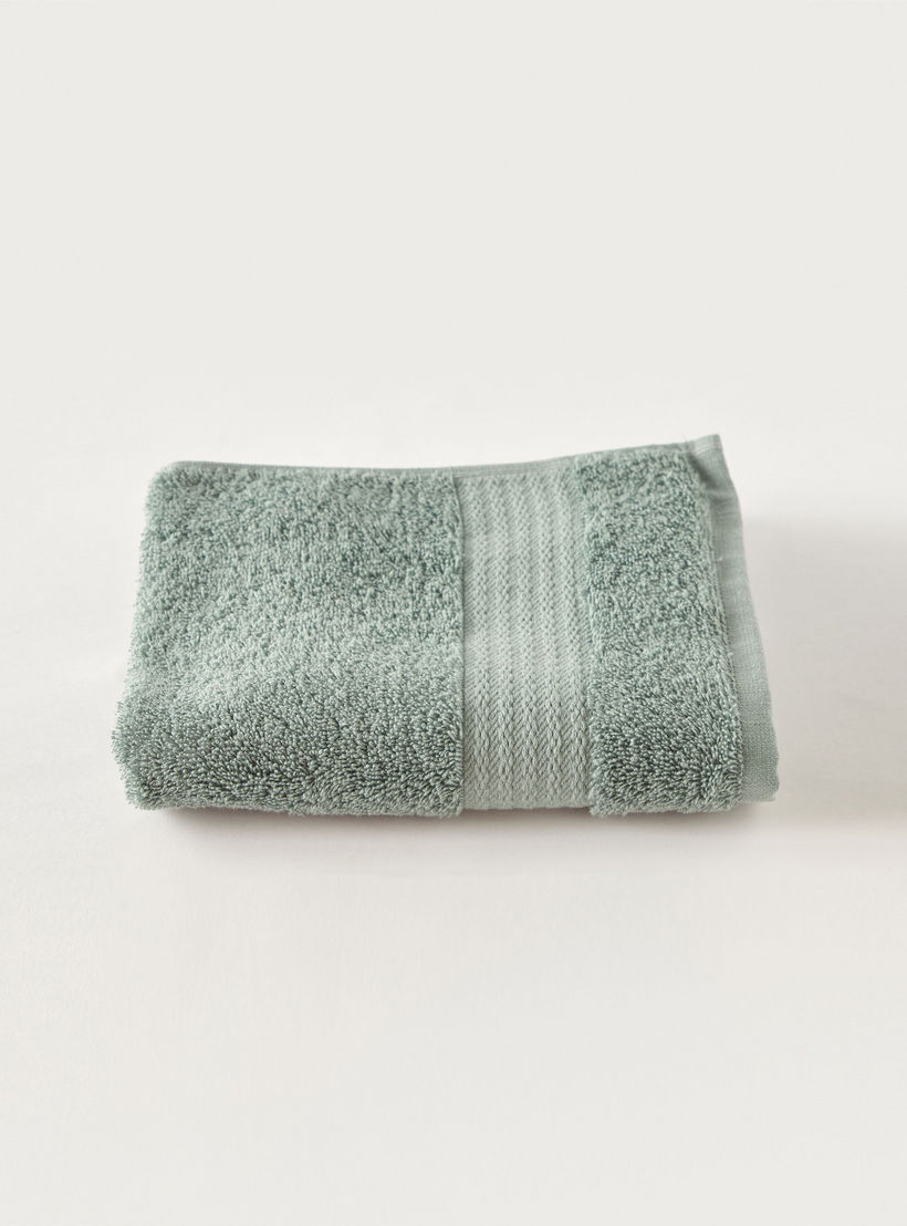 Solid Hand Towel - 70x40 cms-household-bathandlaundry-bathlinen-towels-image-1
