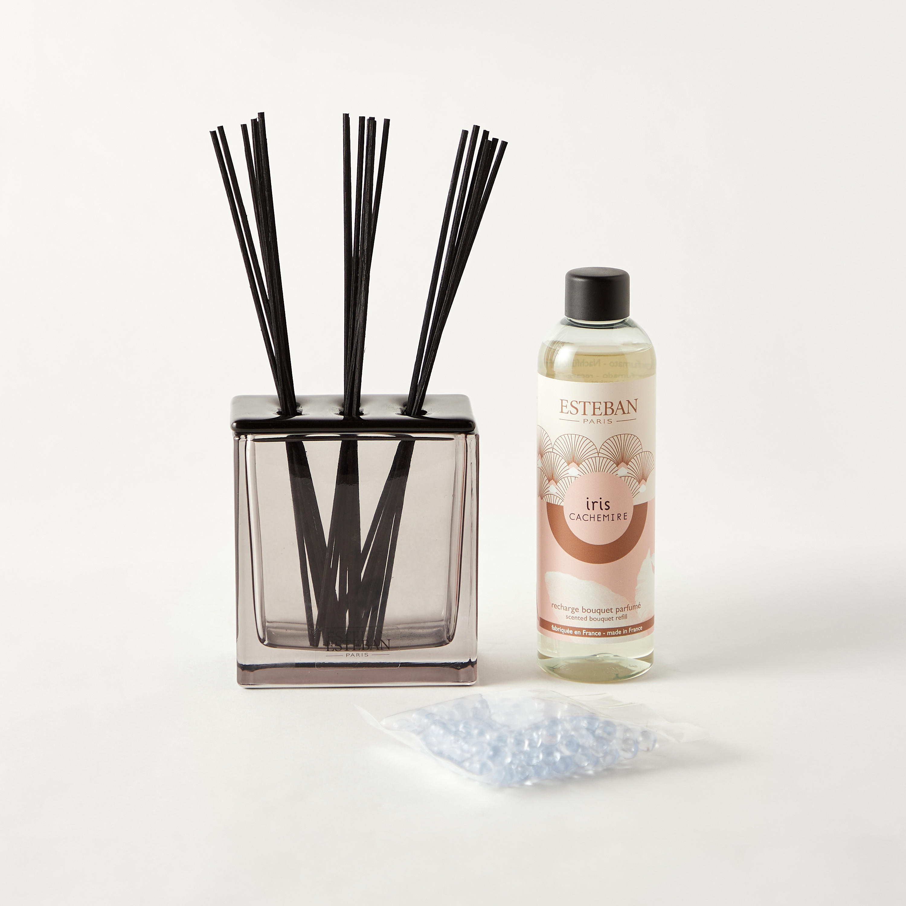 موزّع عطور بأعواد خشبيّة 20 عود ايريس كاشمير من إيستيبان - 250 مل-household-homefragrance-reeddiffusers-image-4