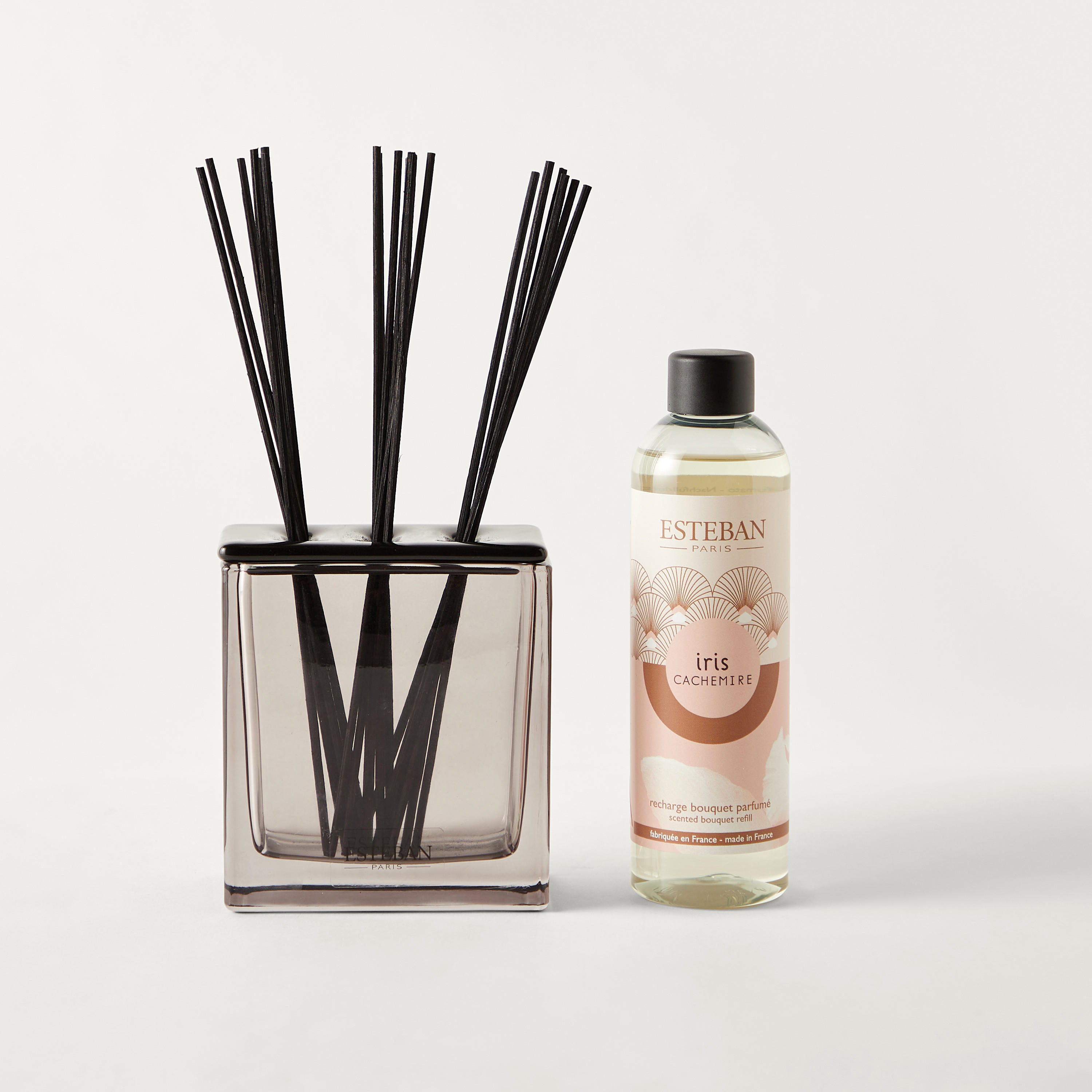 موزّع عطور بأعواد خشبيّة 20 عود ايريس كاشمير من إيستيبان - 250 مل-household-homefragrance-reeddiffusers-image-3
