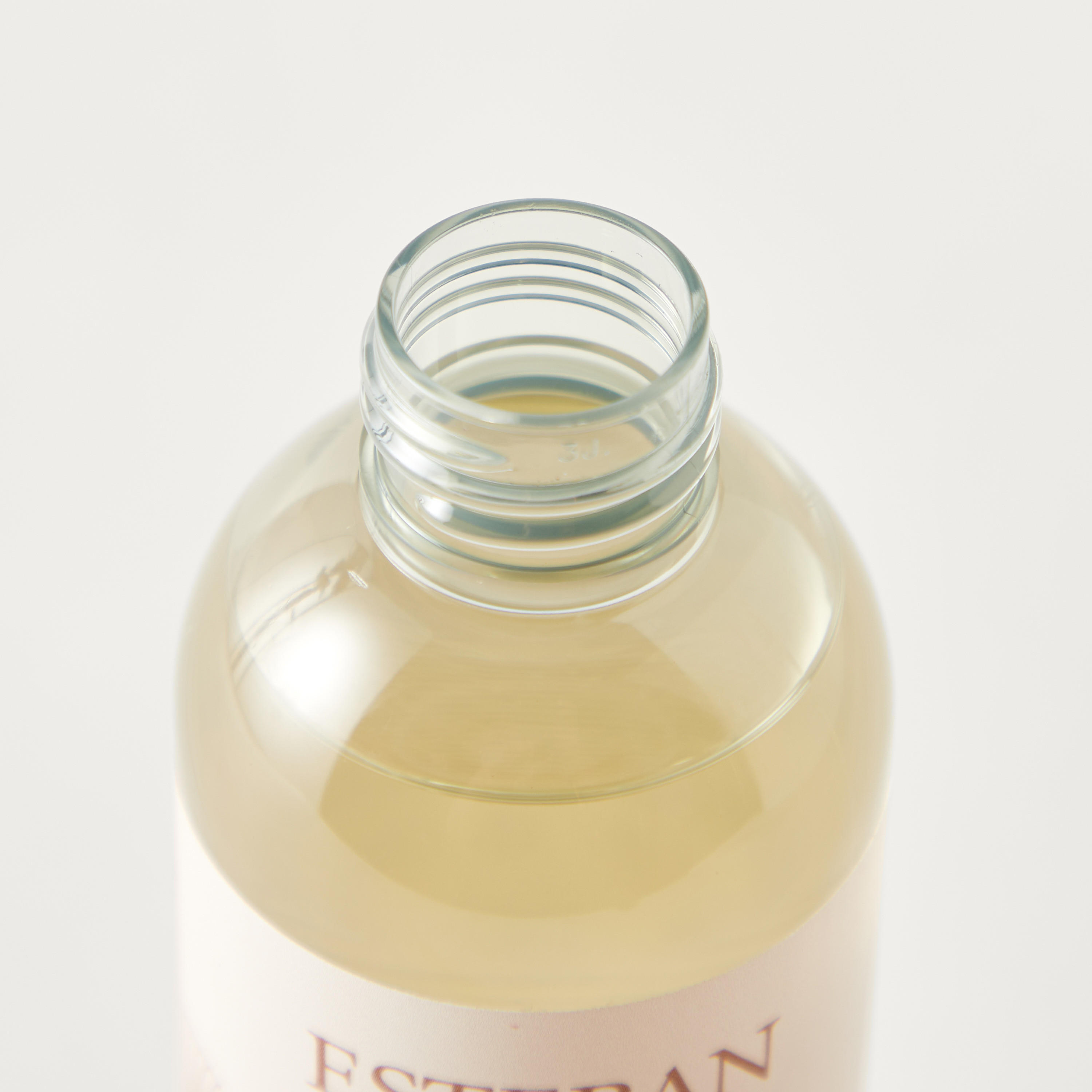 موزع عطور عيدان خشبية ايريس كاشمير من ايستبان - 250 مل-household-homefragrance-reeddiffusers-image-3