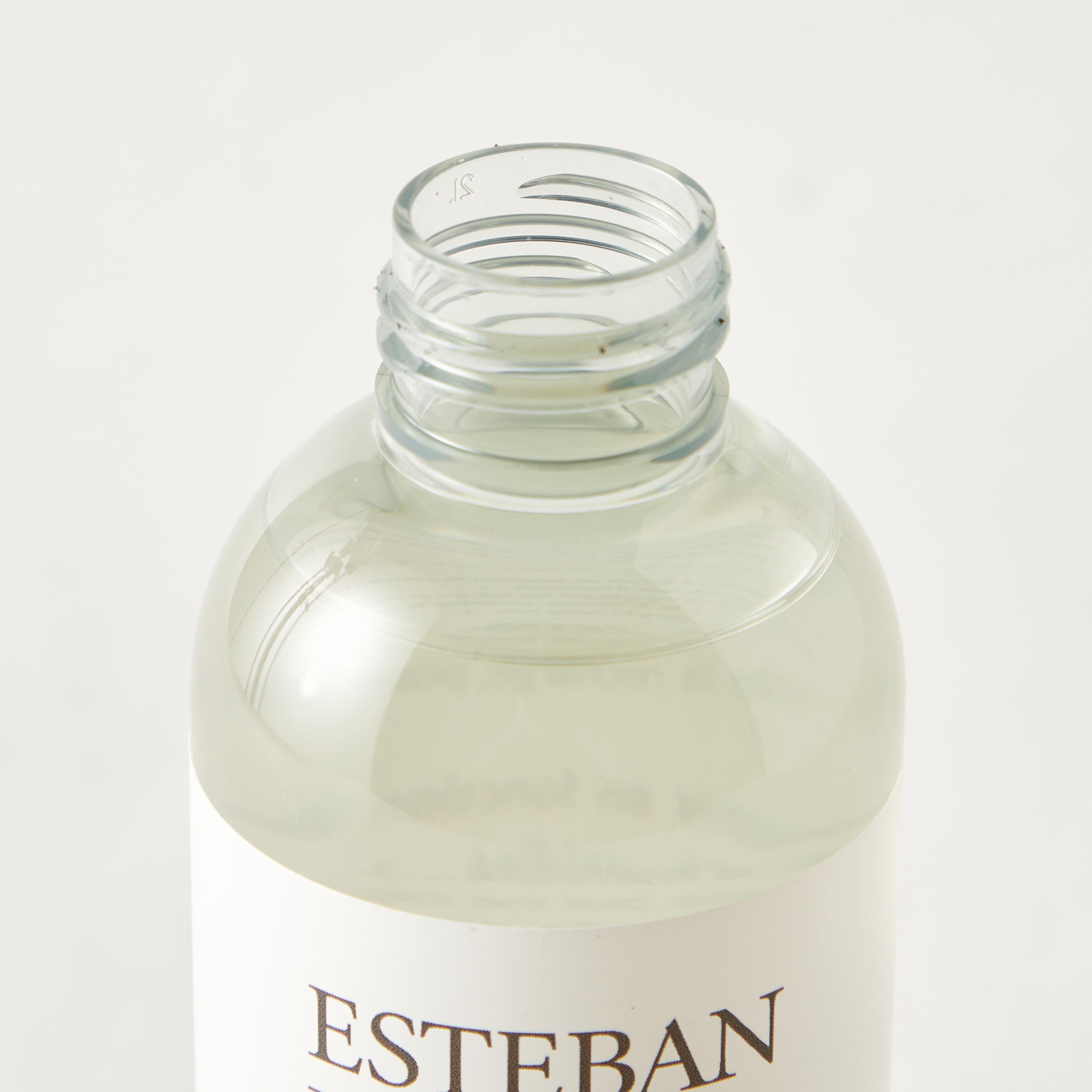 موزع عطور زيتي عيدان خشبية ريف بلانك من ايستيبان - 250 مل-household-homefragrance-reeddiffusers-image-3