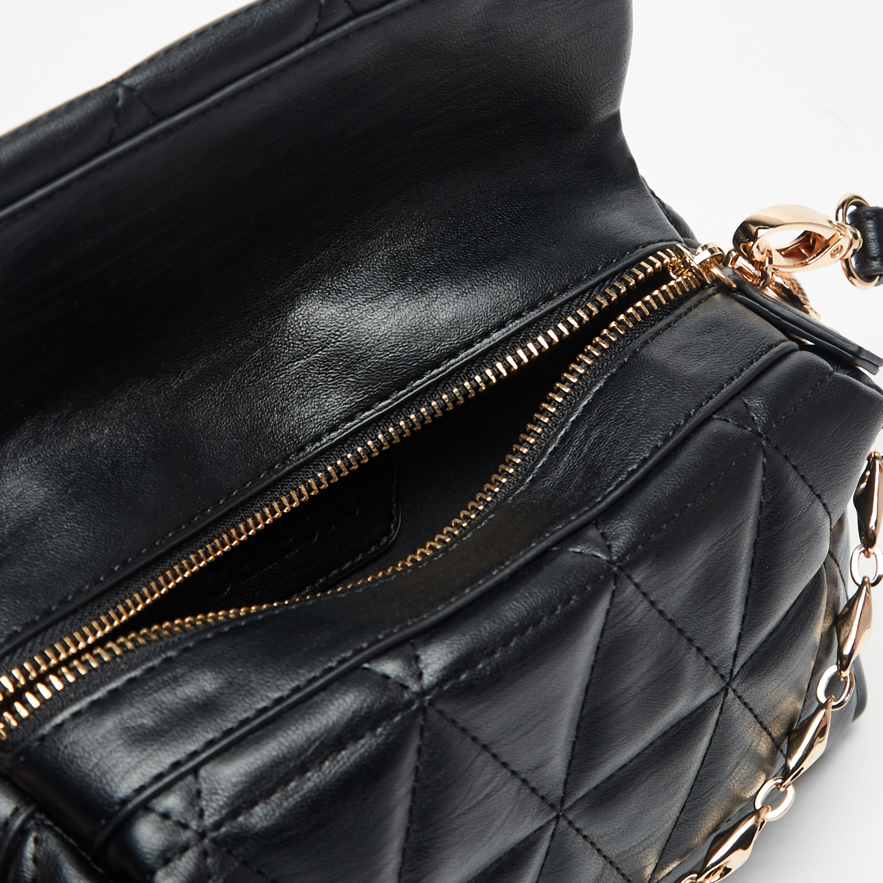 شنطة كروس بودي مبطن بأحزمة قابلة للتعديل وسحاب إغلاق من سيليست-women-bagsandwallets-handbags-image-7