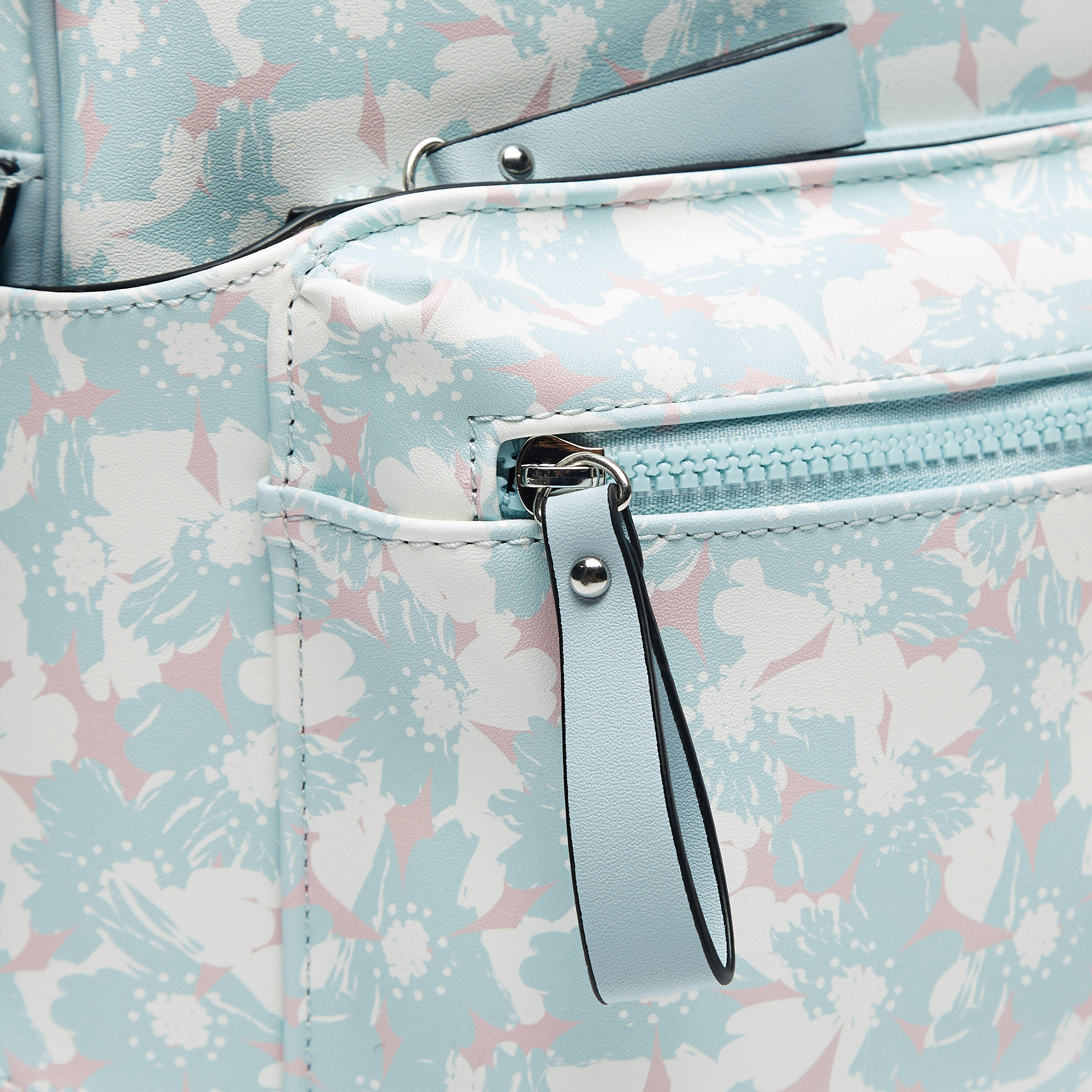 شنطة ظهر كاروهات مع شنطة خصر قابلة للفصل من ميسي-women-bagsandwallets-backpacks-image-7