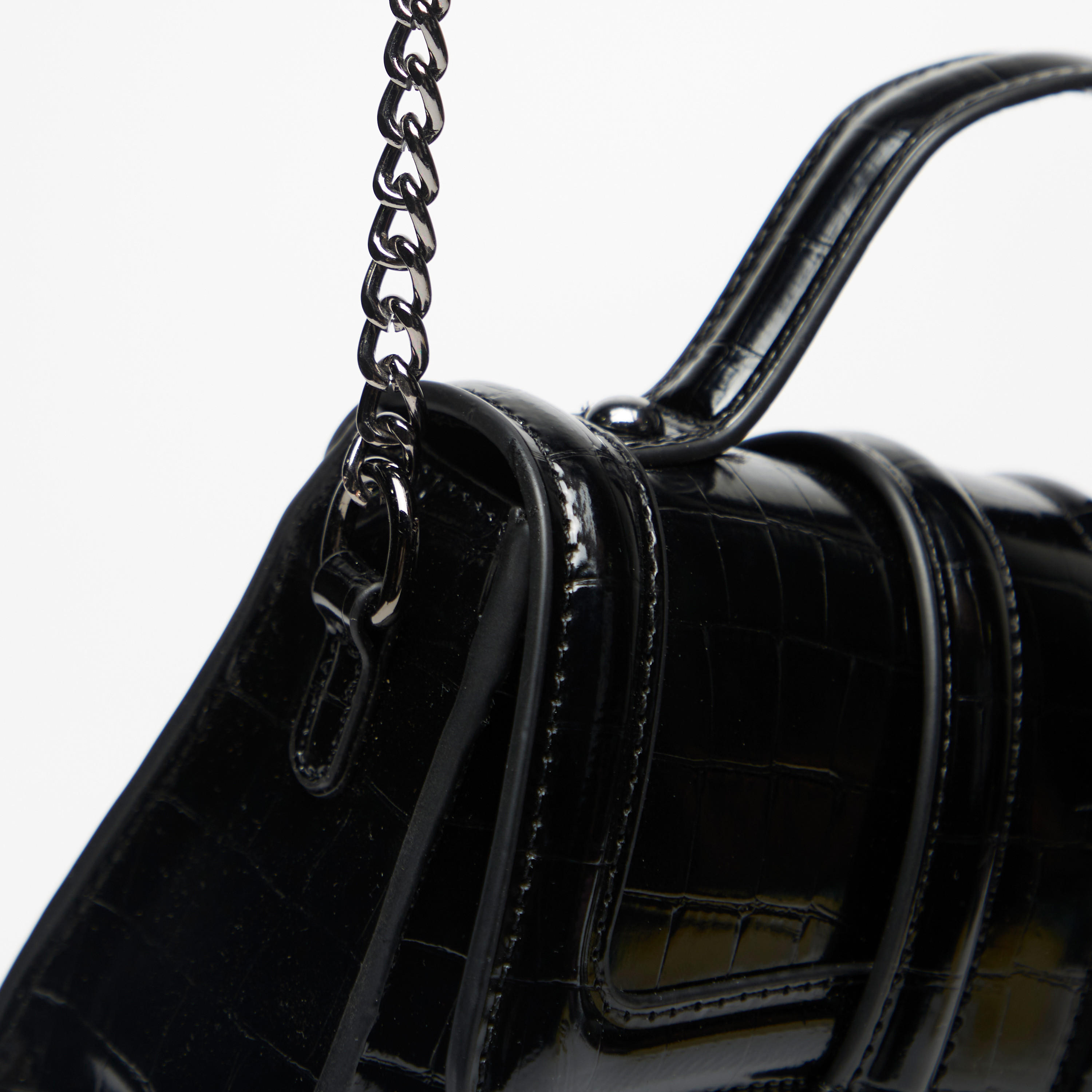 شنطة ساتشل سادة بحزام سلسلة وزر إغلاق من ميسي-women-bagsandwallets-handbags-image-3