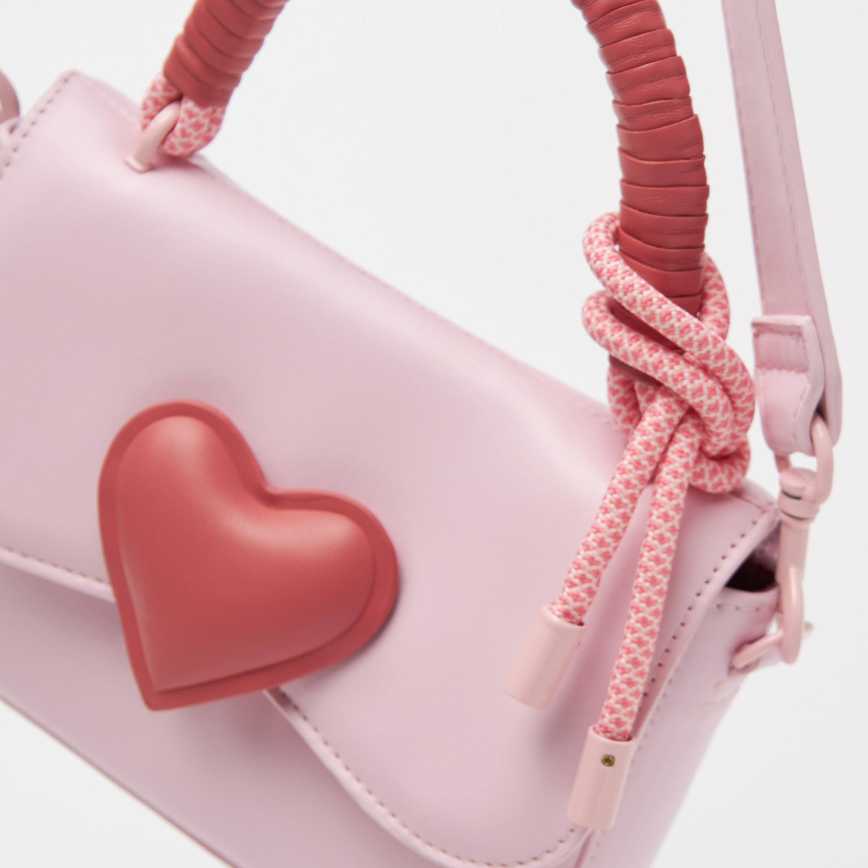 شنطة ساتشيل بزينة قلب وحزام قابل للفصل من ميسي-women-bagsandwallets-handbags-image-5