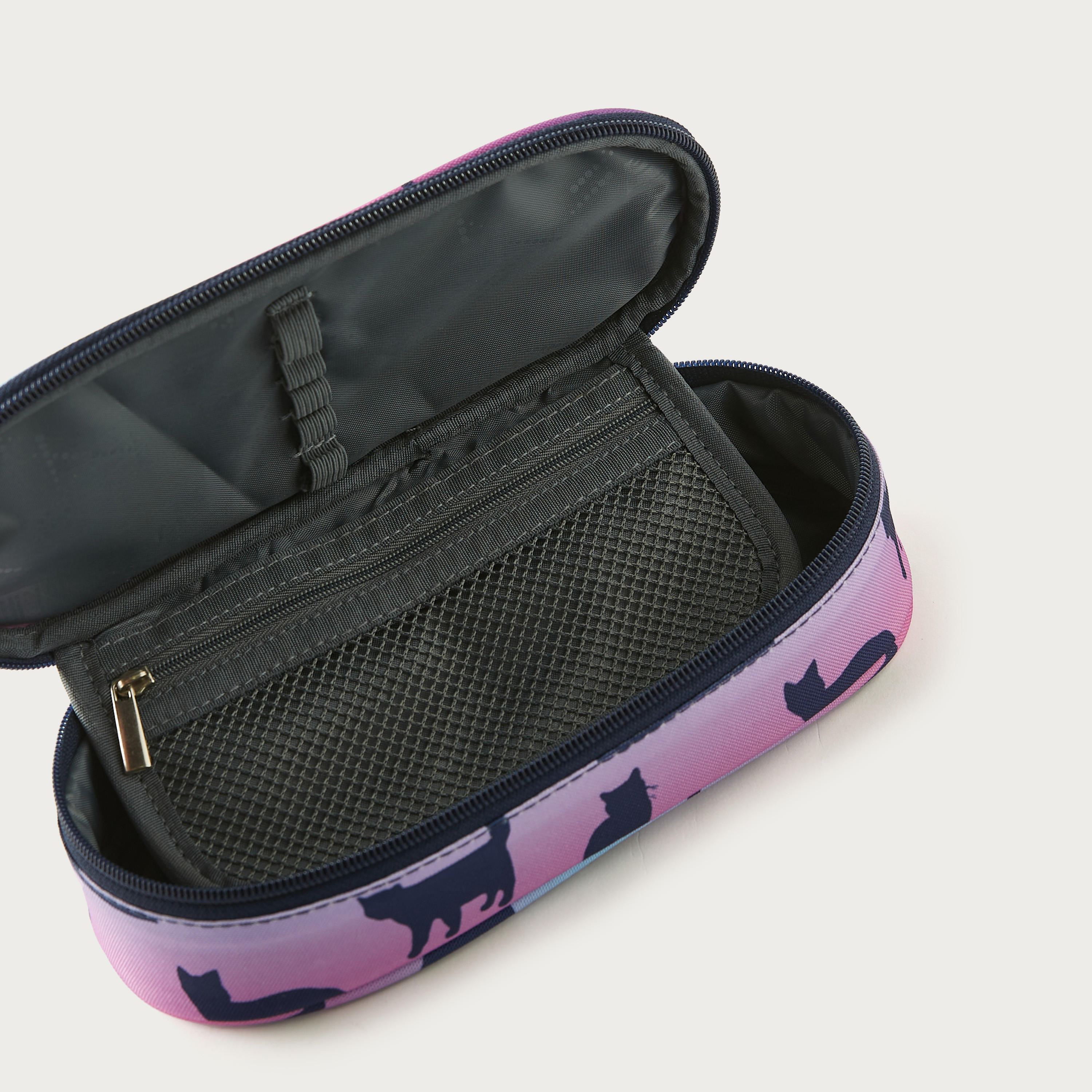 مقلمة بسحاب إغلاق وطبعات قطة من سانت.رايت - 23x10x5 سم-school-stationery-pencilcases-image-4