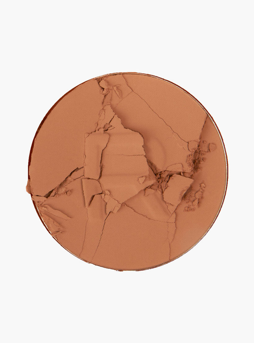 بودرة مضغوطة ريلودد من ميك اب ريفوليوشن-beautyandpersonalcare-makeup-face-facepowders-image-3