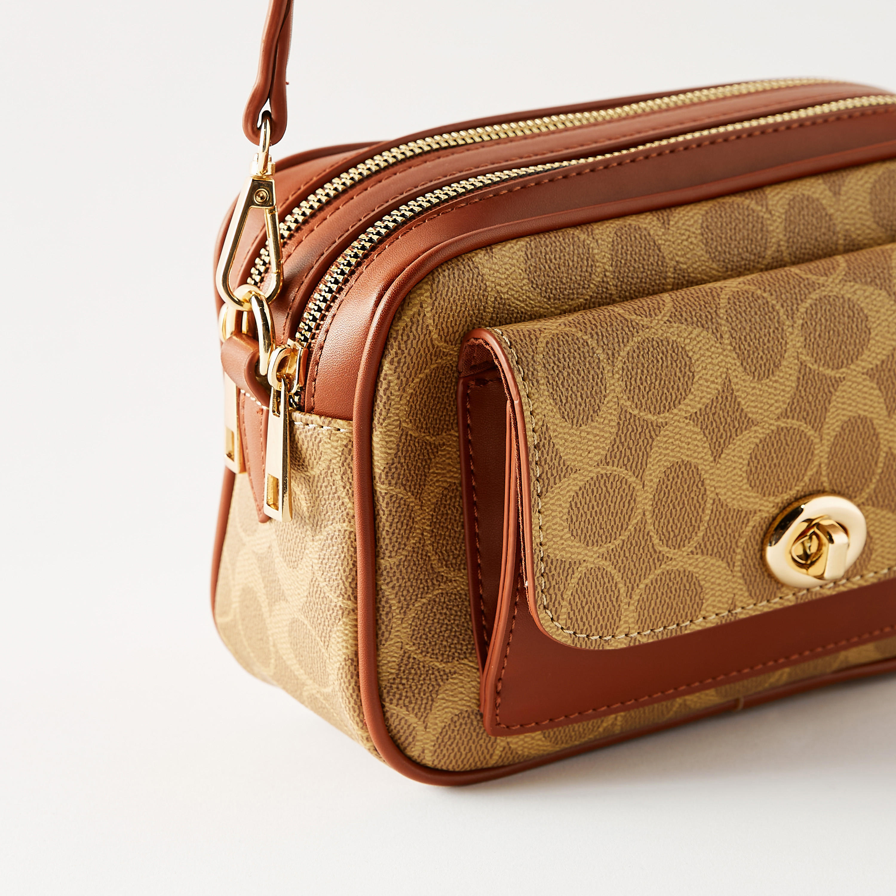 حقيبة كروس بطبعات من ساشا مع إغلاق بسحاب وإبزيم ملتوي-women-bagsandwallets-handbags-image-2