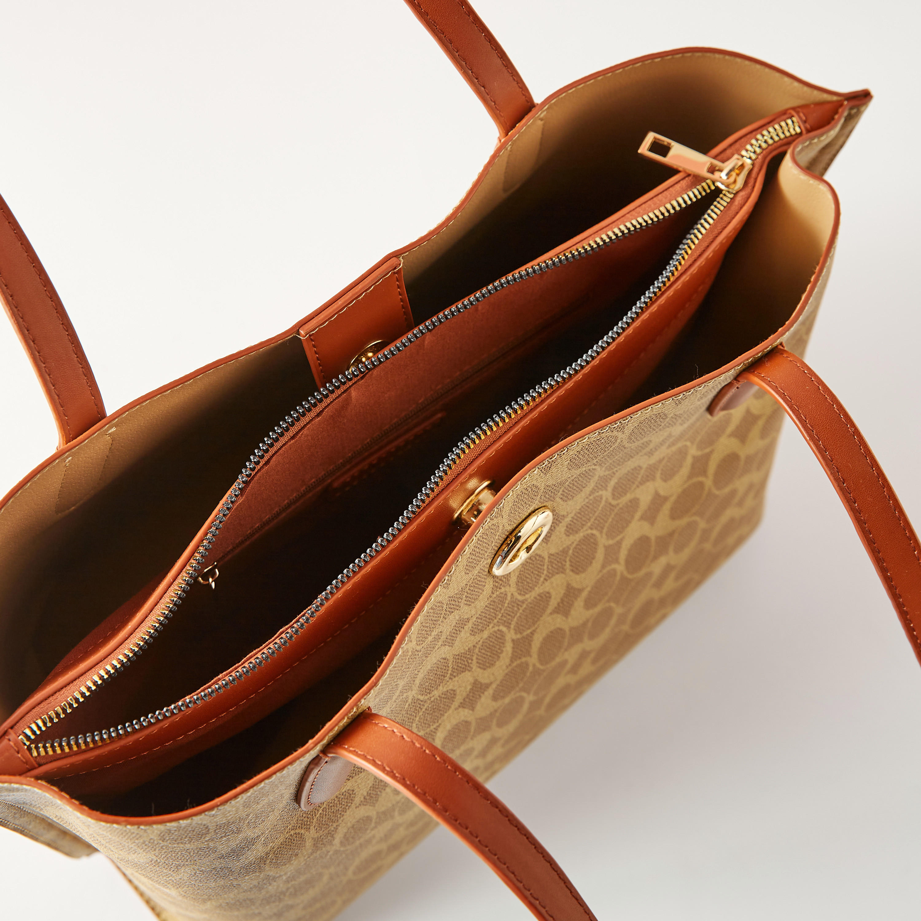 شنطة توتي بمقابض مزدوجة وسحاب إغلاق وطبعات من ساشا-women-bagsandwallets-handbags-image-4