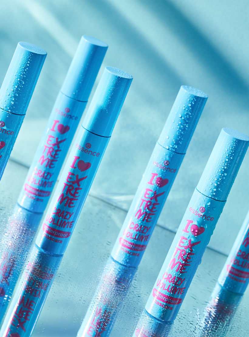 ماسكارا أي لاف اكستريم كريزي فوليوم من إيسنس-beautyandpersonalcare-makeup-eyes-mascaras-image-4