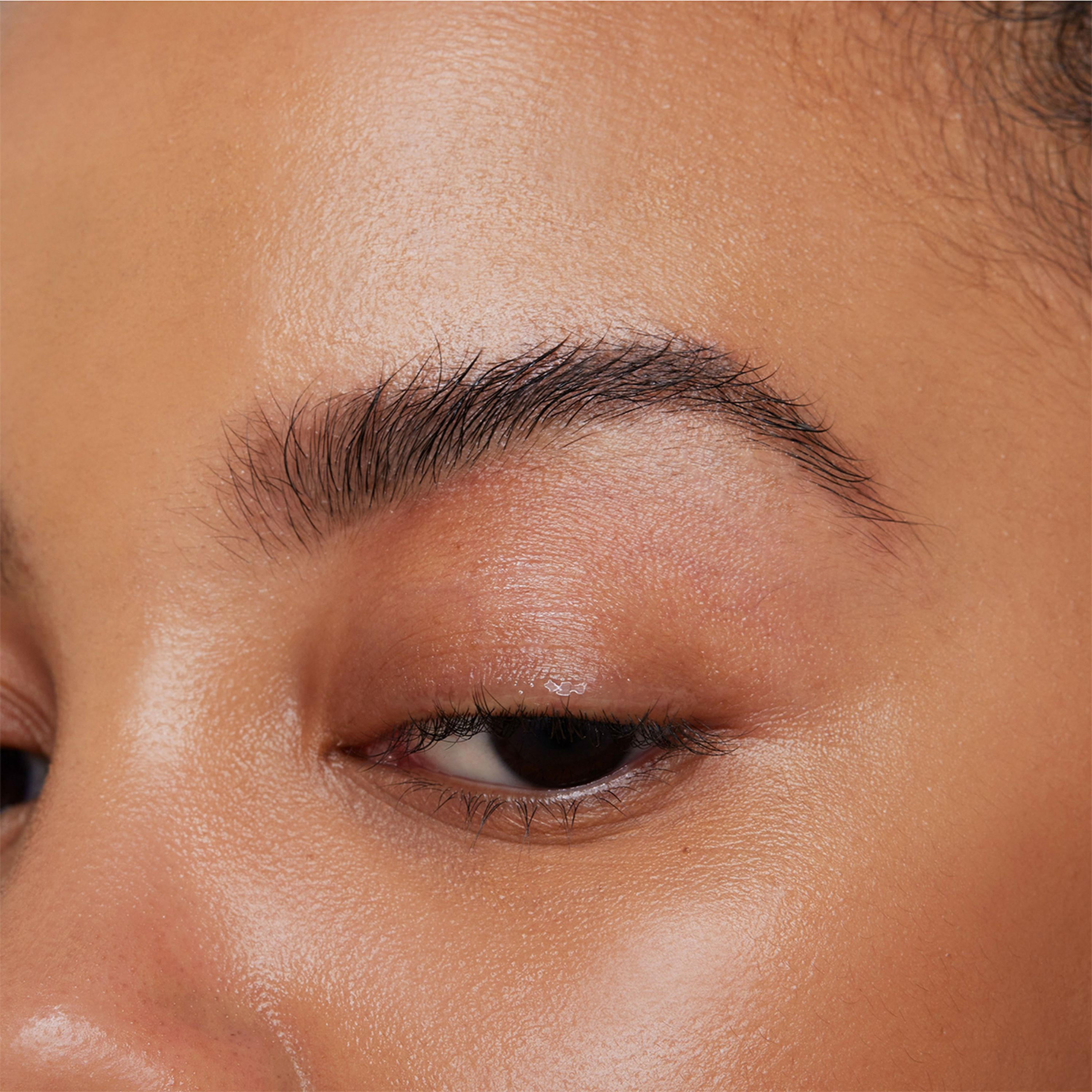 سيروم لتغذية الرموش والحواجب جرو لايم أي بوس من إيسنس-beautyandpersonalcare-makeup-eyes-eyebrows-image-6