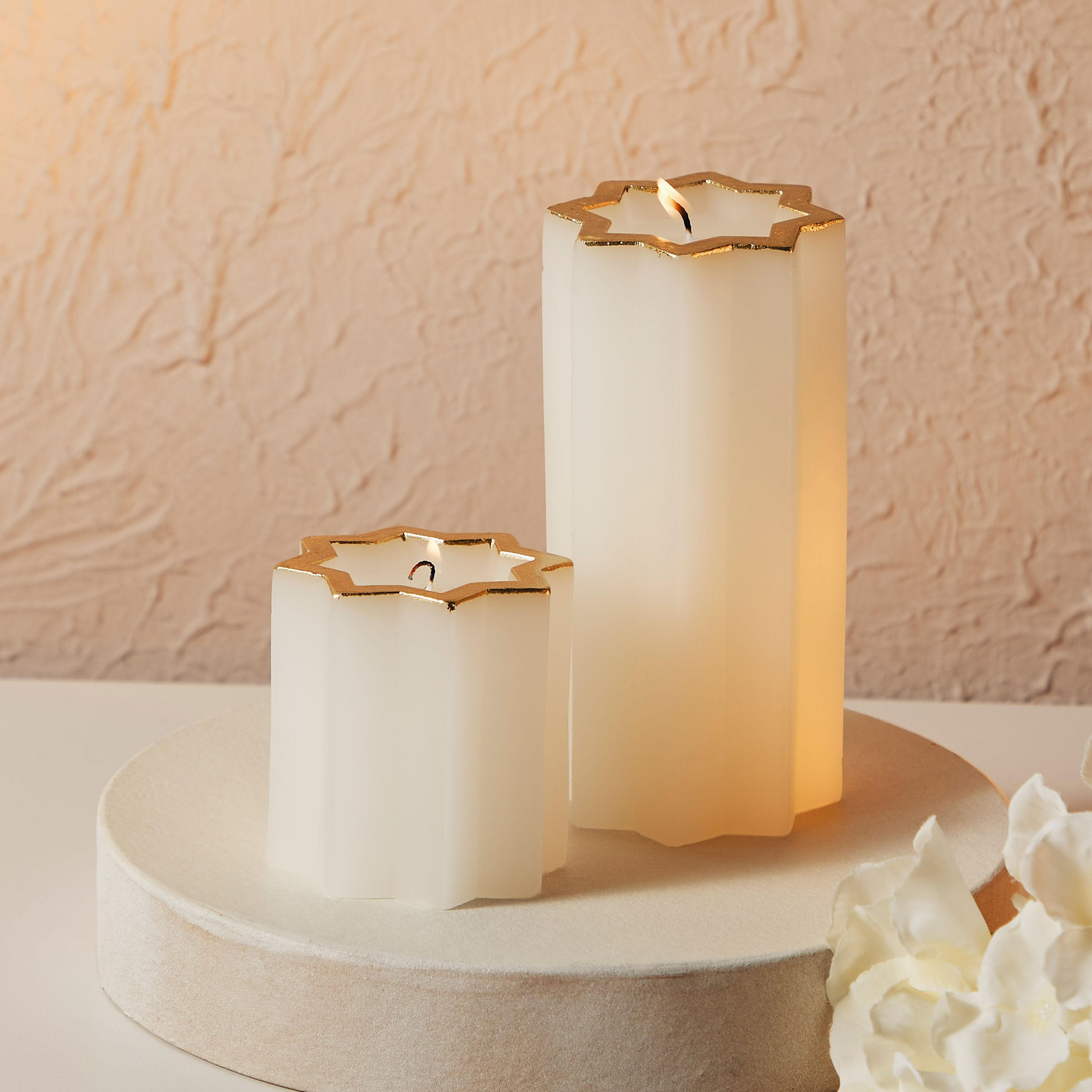 Essentials Octagon Star Pillar Candle - White/Gold - 3x3-household-homefragrance-candles-image-4