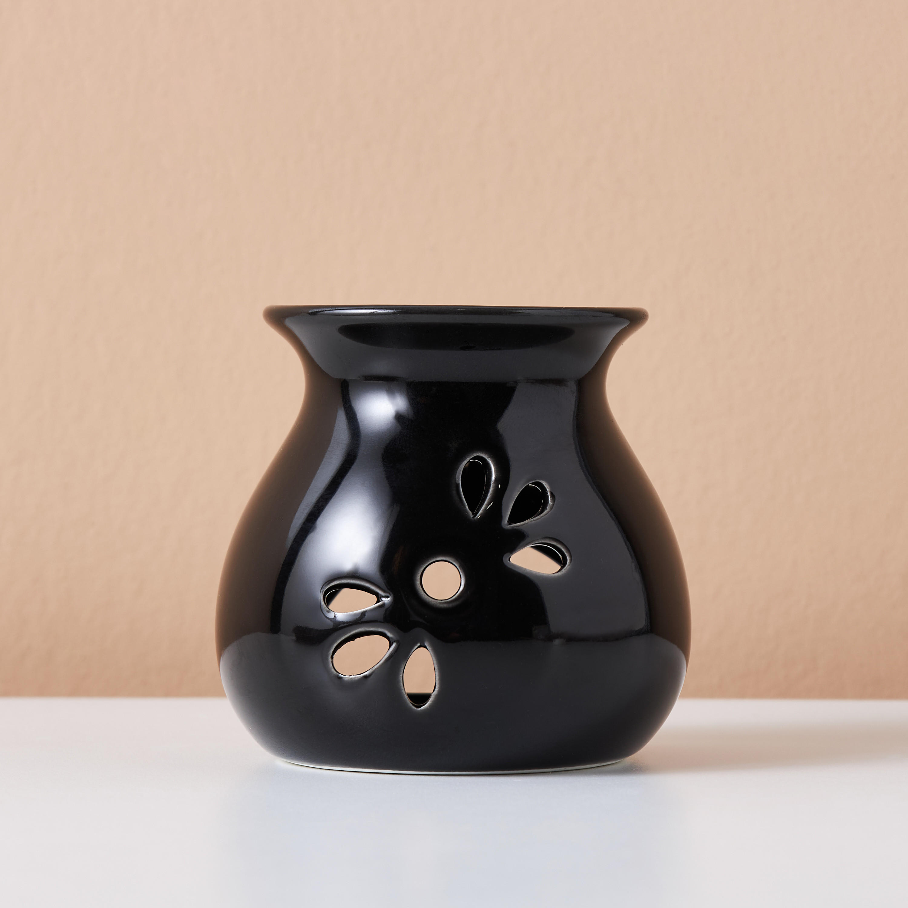 Essentials 3 Leaf Oil Burner - Black-household-homefragrance-burners-image-2