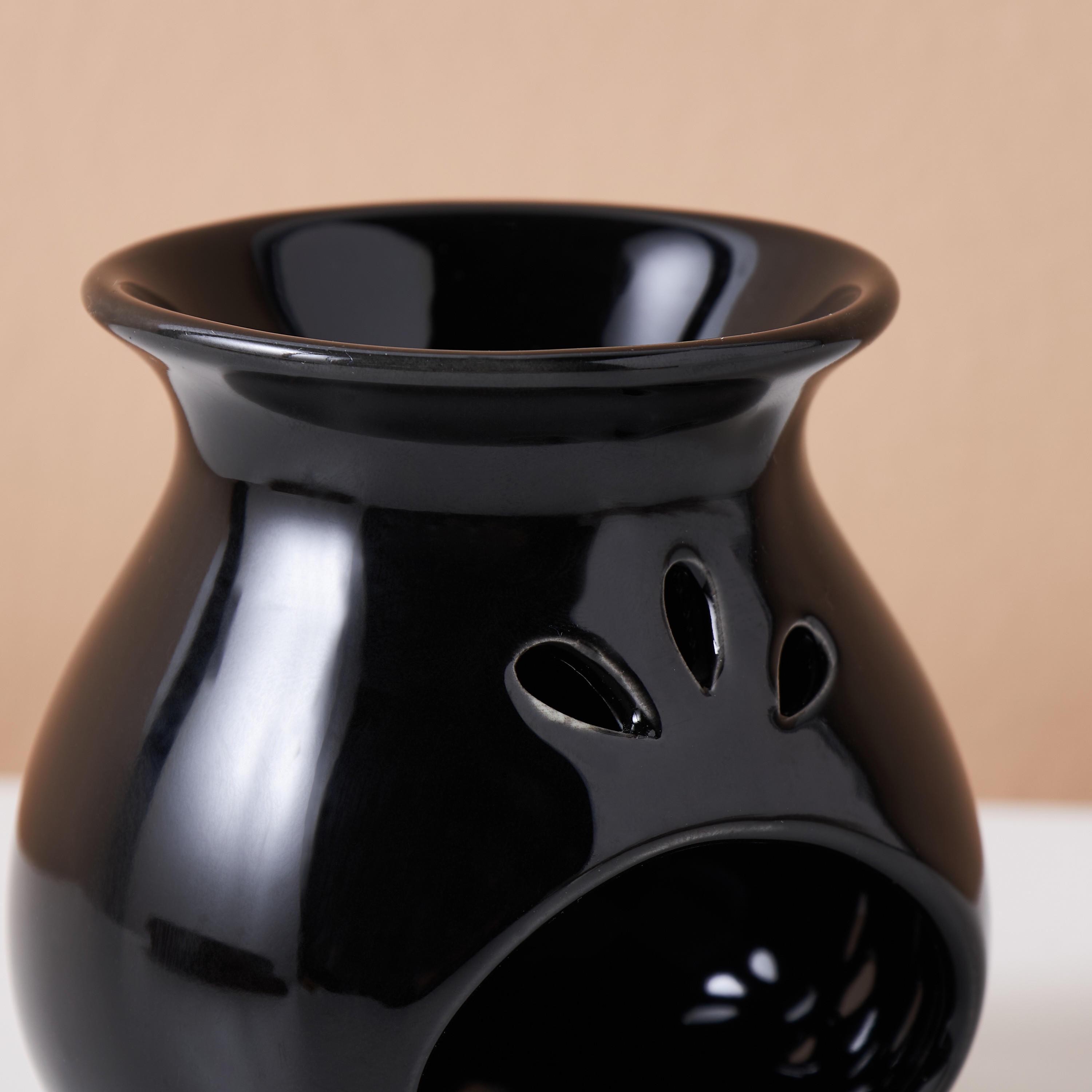 Essentials 3 Leaf Oil Burner - Black-household-homefragrance-burners-image-4