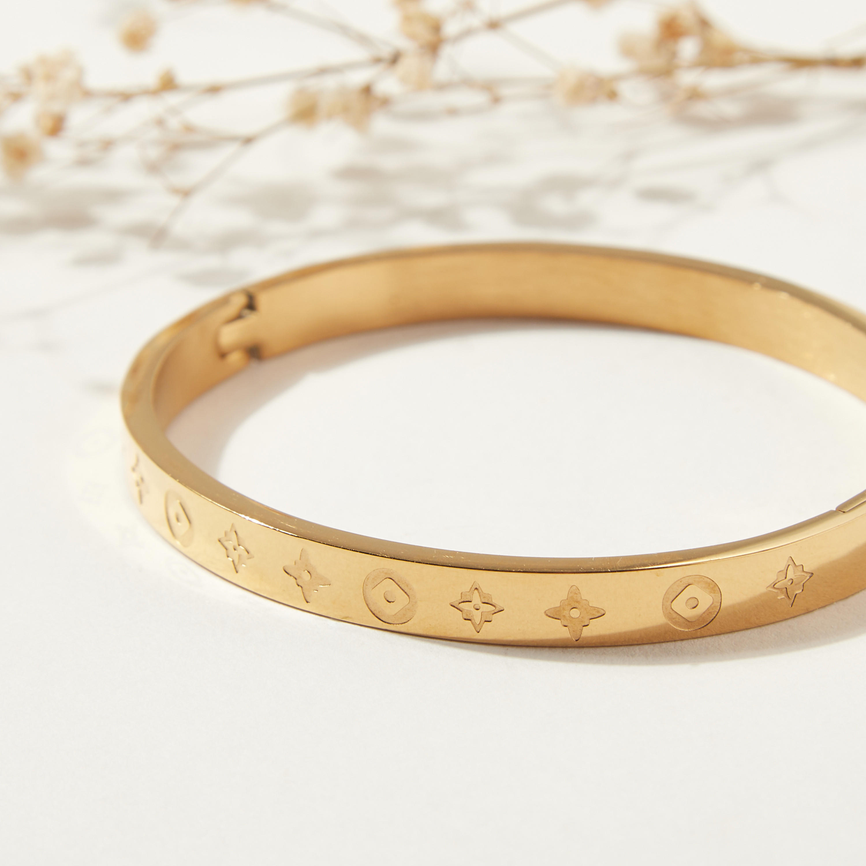 أسورة معدن منقوشة-women-watchesandjewellery-jewellery-banglesandbracelets-image-2