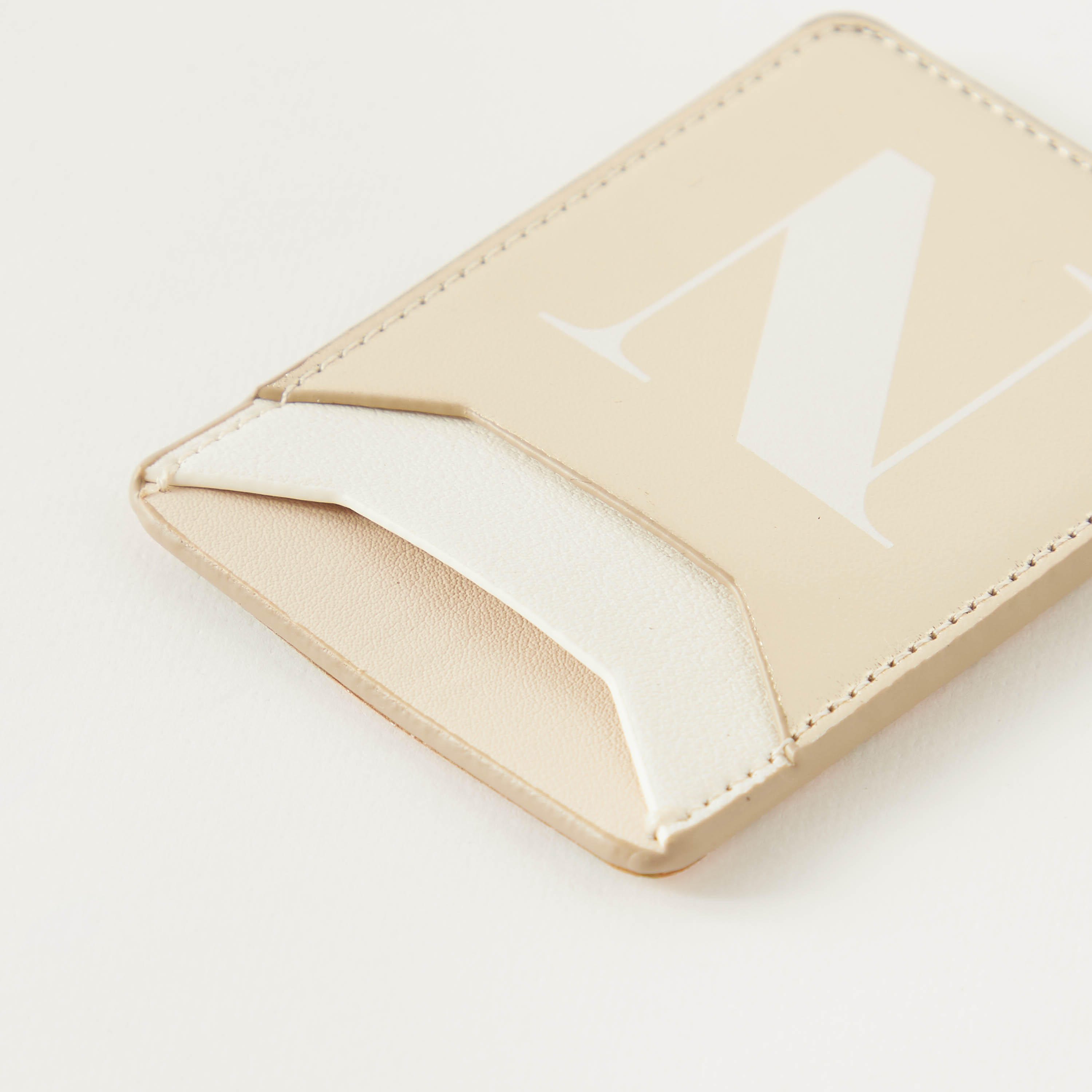 حامل بطاقات جلد بطبعات حرف N-women-bagsandwallets-wallets-image-3