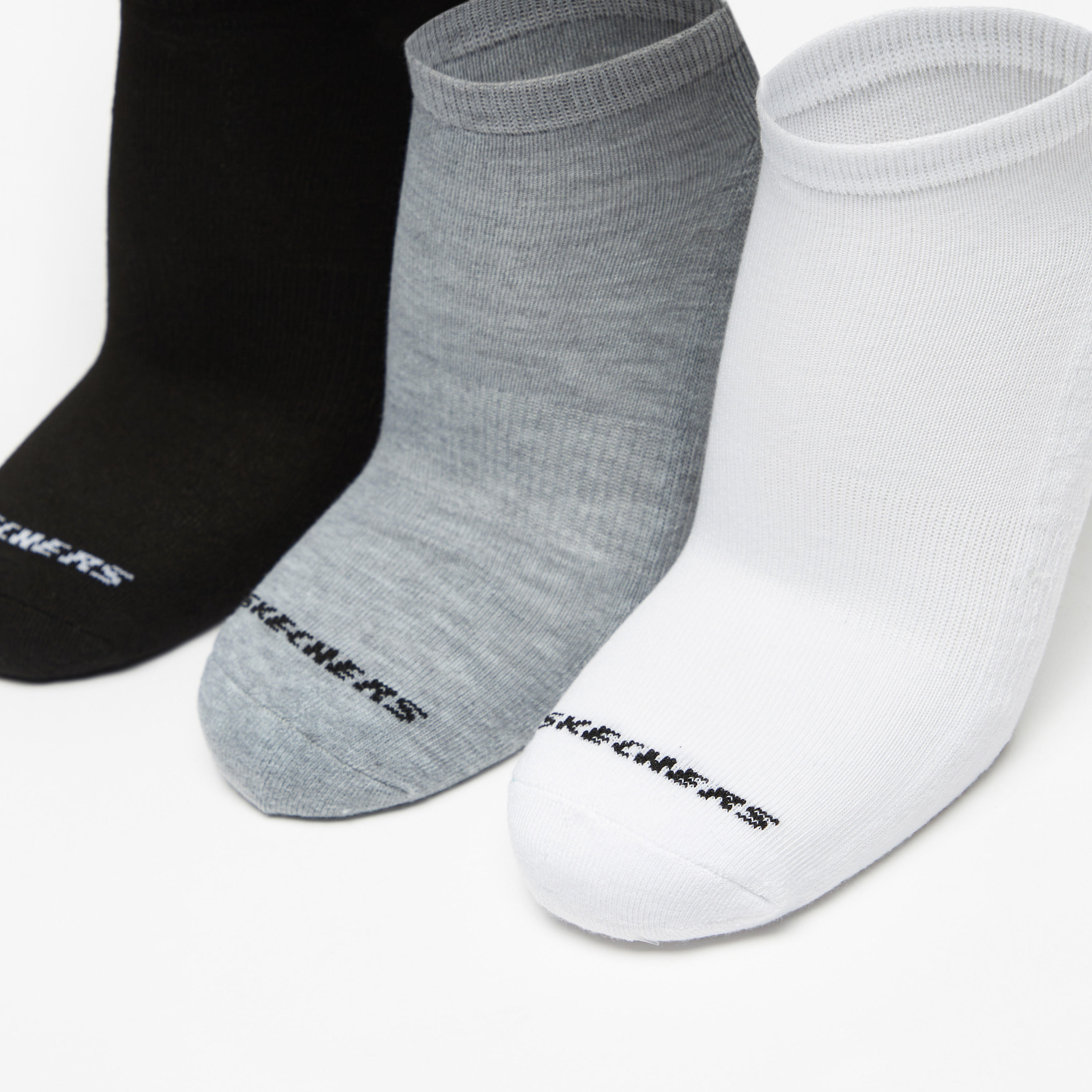 طقم جوارب رياضية 3 أزواج بطول الكاحل بطبعات من سكتشرز - S113012D-107-men-socks-image-2