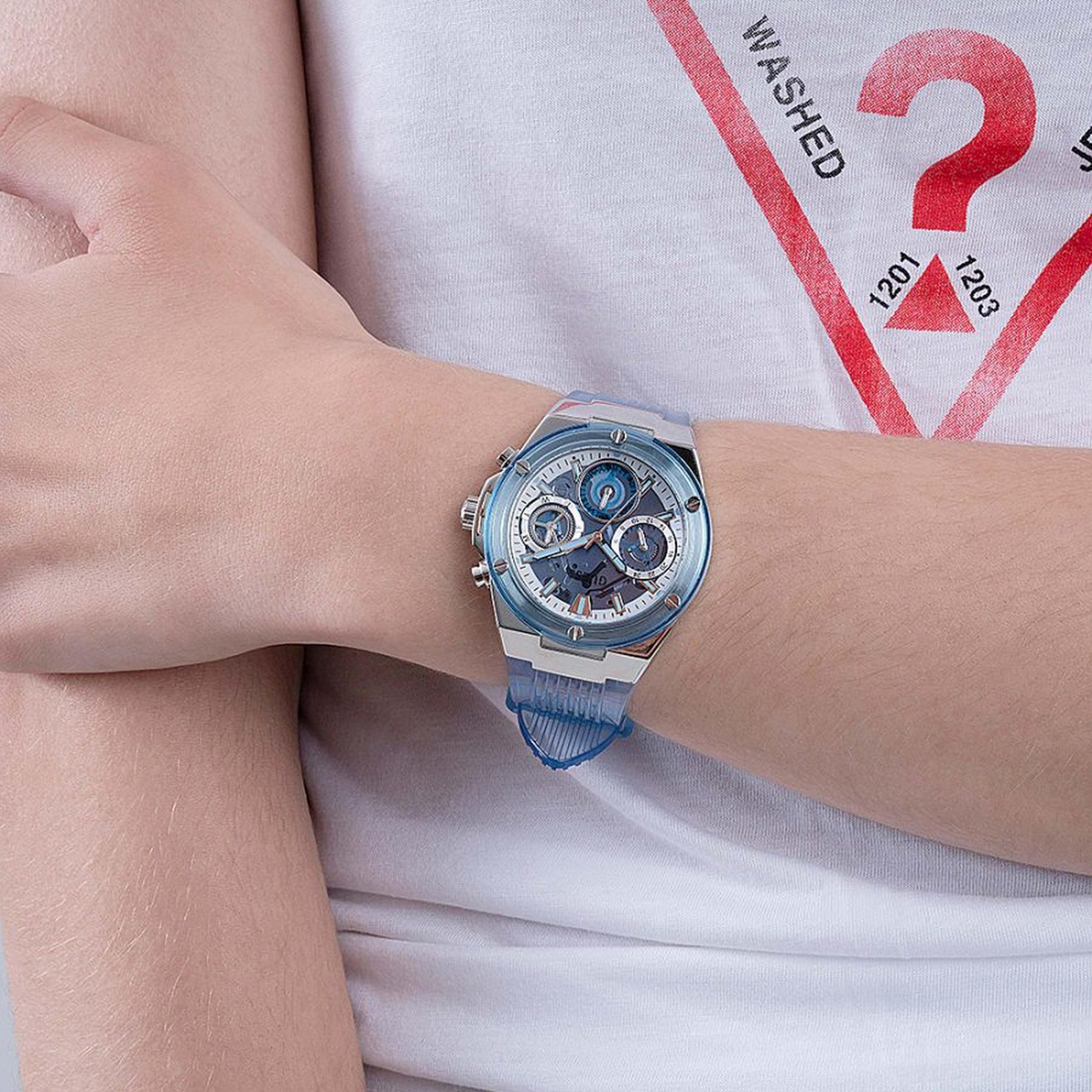  GW0409L1 ساعة يد كرونوغراف للنساء بسوار سليكون الأزرق من جيس -women-watchesandjewellery-watches-image-4