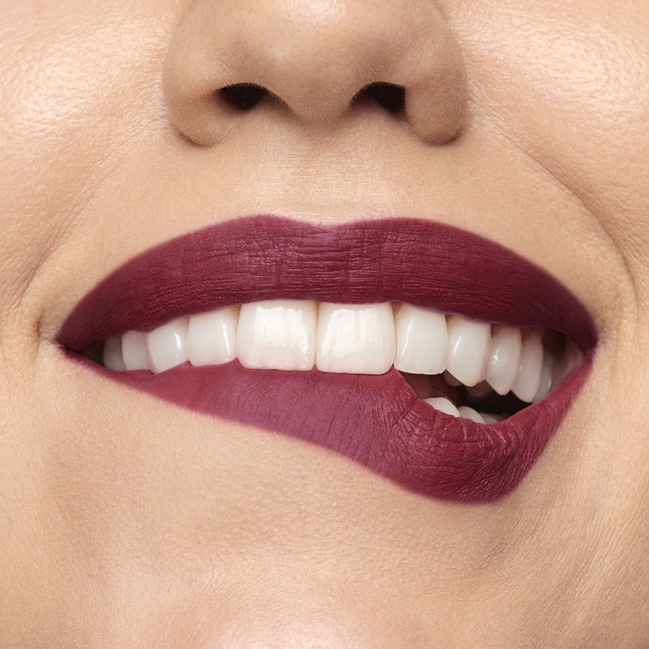 قلم شفاه كلر ستاي مات لايت من ريفلون-beautyandpersonalcare-makeup-lips-lipsticks-image-3