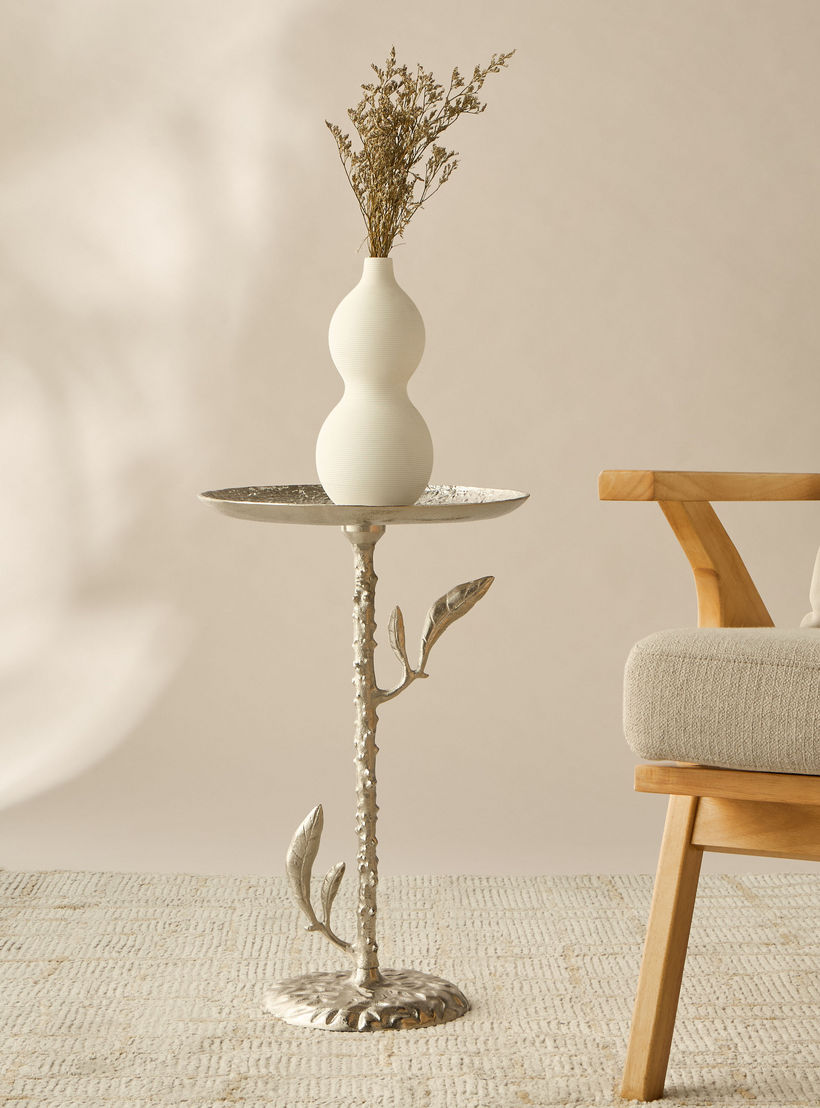 طاولة زينة بسطح معدن وقاعدة مزينة بأوراق شجر - 34x34x55 سم-furniture-livingroom-sideandendtables-image-1