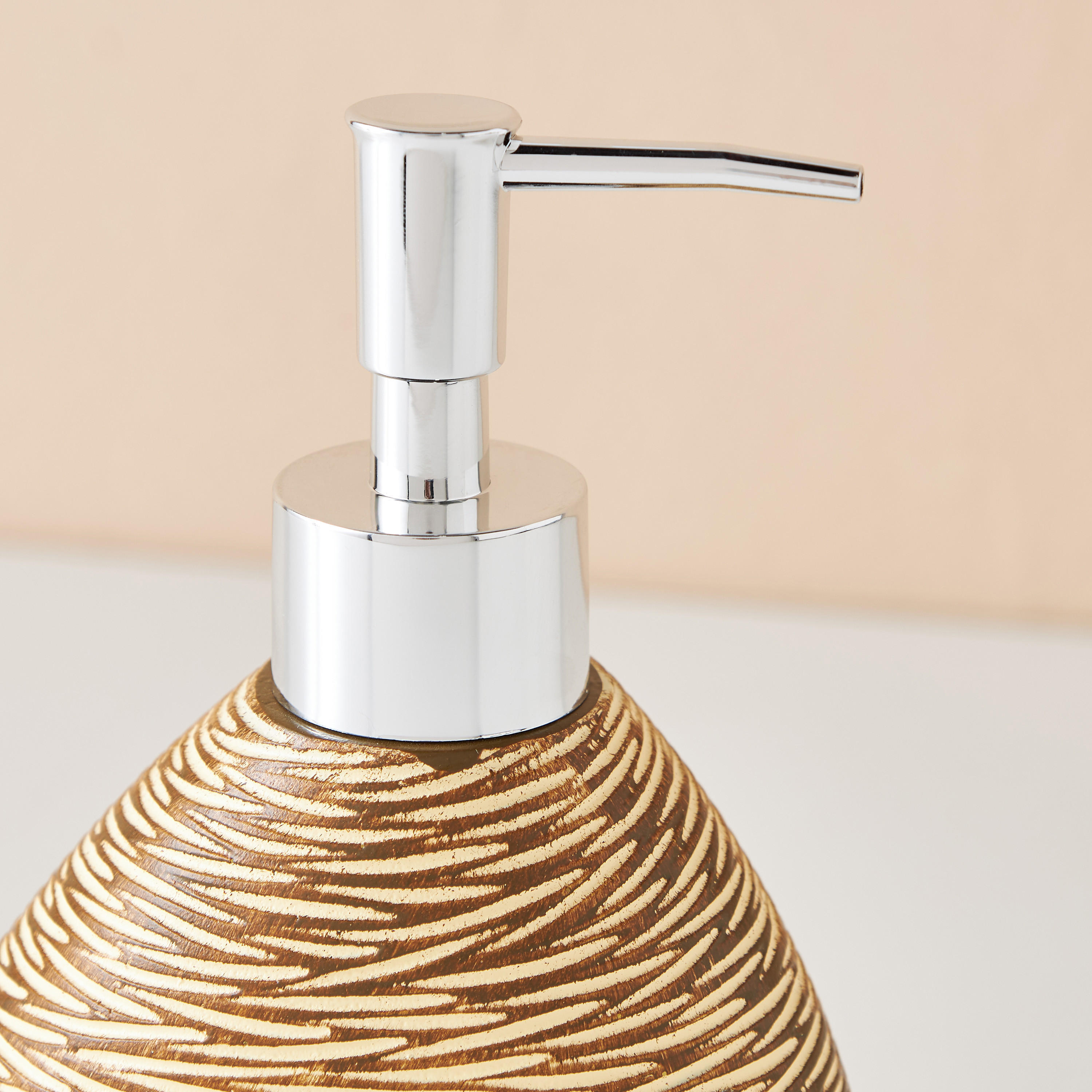 Abstract Lotion Dispenser-household-bathandlaundry-bathaccessories-soapdishesanddispensers-image-3