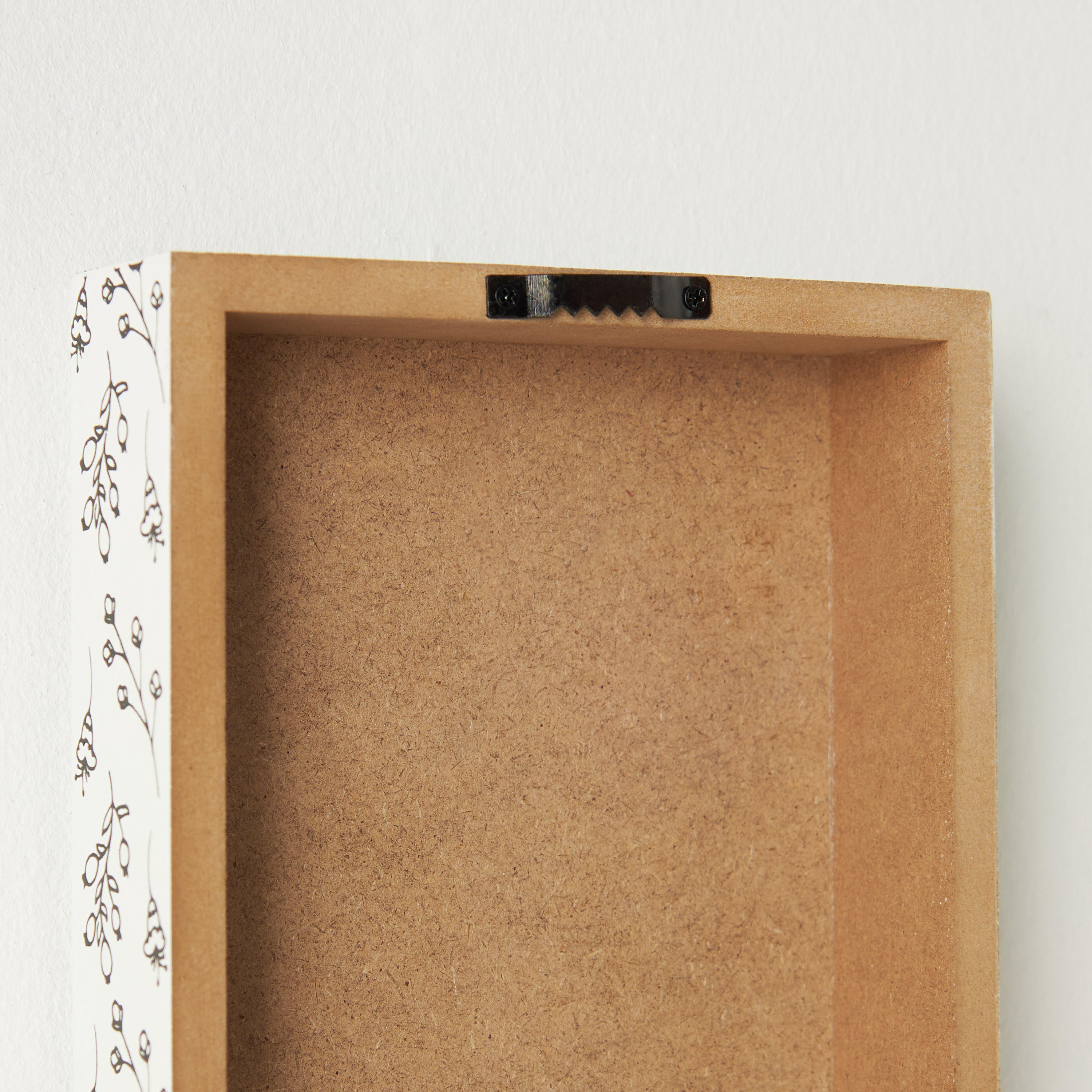 برواز حائط ديكور بطبعات - 15x4 سم-household-walldecorandmirrors-photoframes-image-1