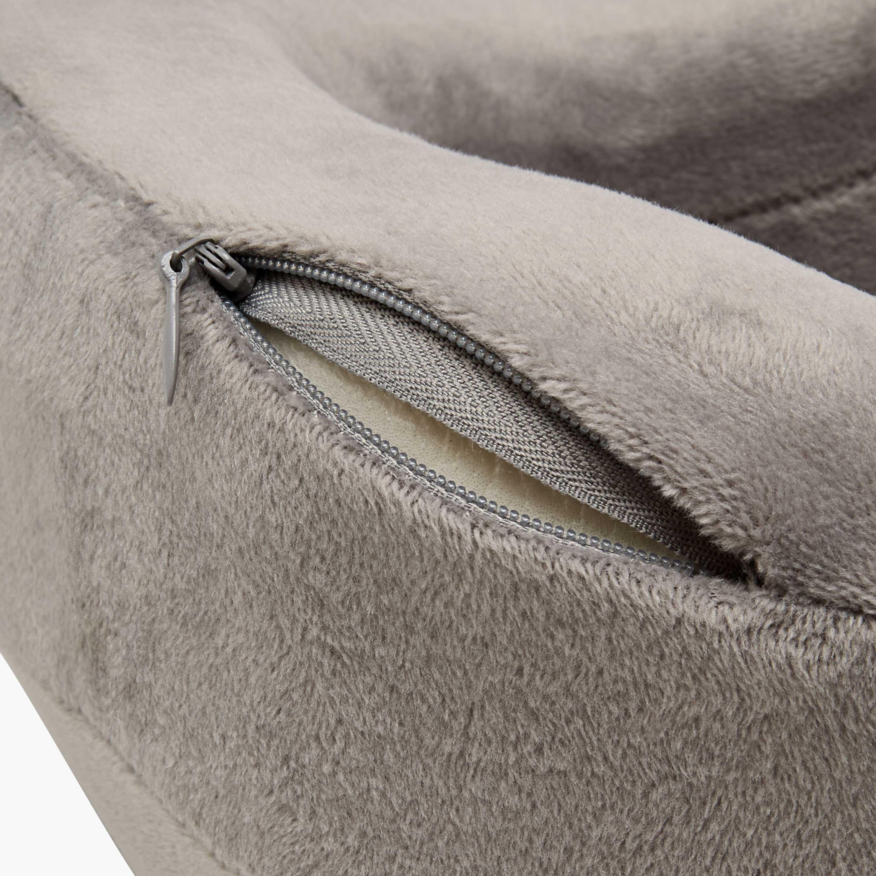 Findz Solid Neck Pillow-travel-pillows-image-4
