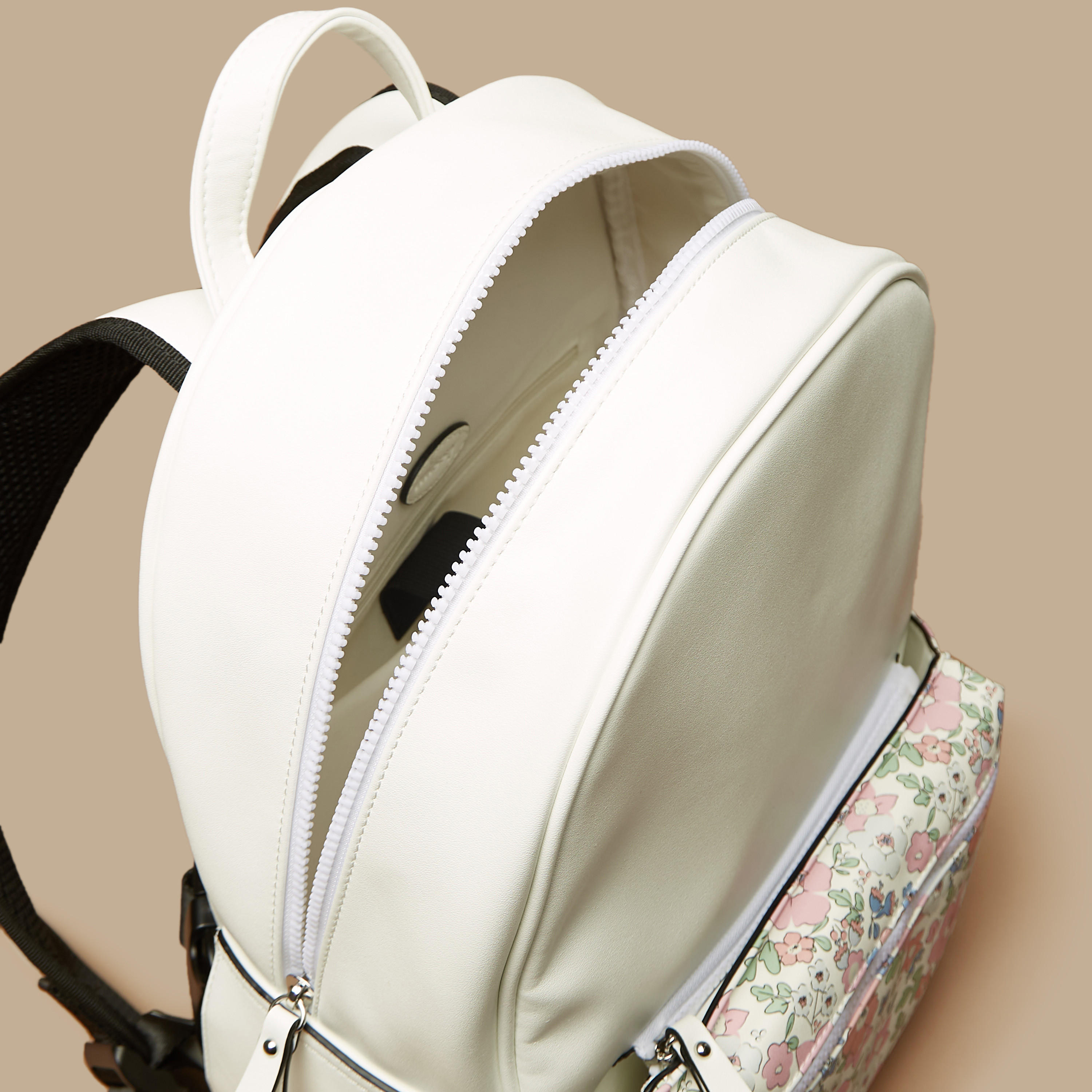شنطة ظهر بطبعات أزهار وحمّالات كتف قابلة للتّعديل وسحّاب إغلاق من ميسي-women-bagsandwallets-backpacks-image-6