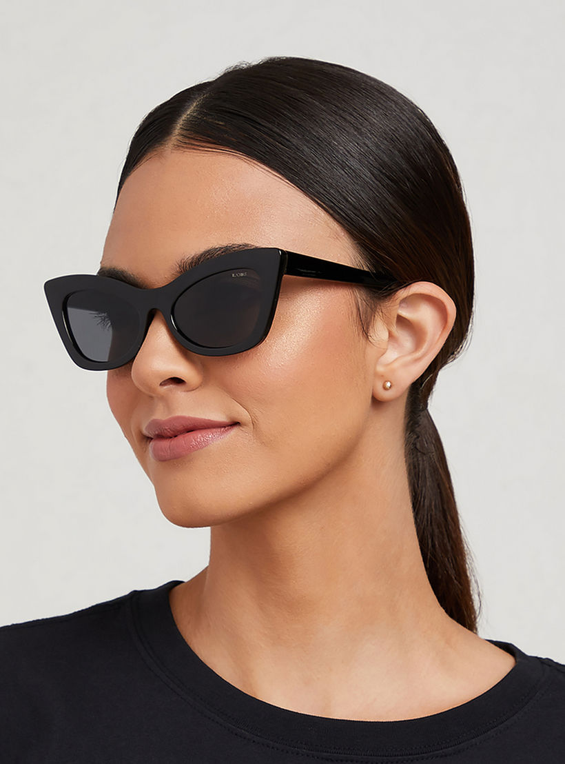 نظارة شمسية سوداء ذات كات آي من بلاك أوت كورتني مع 52 مم -women-sunglasses-image-5