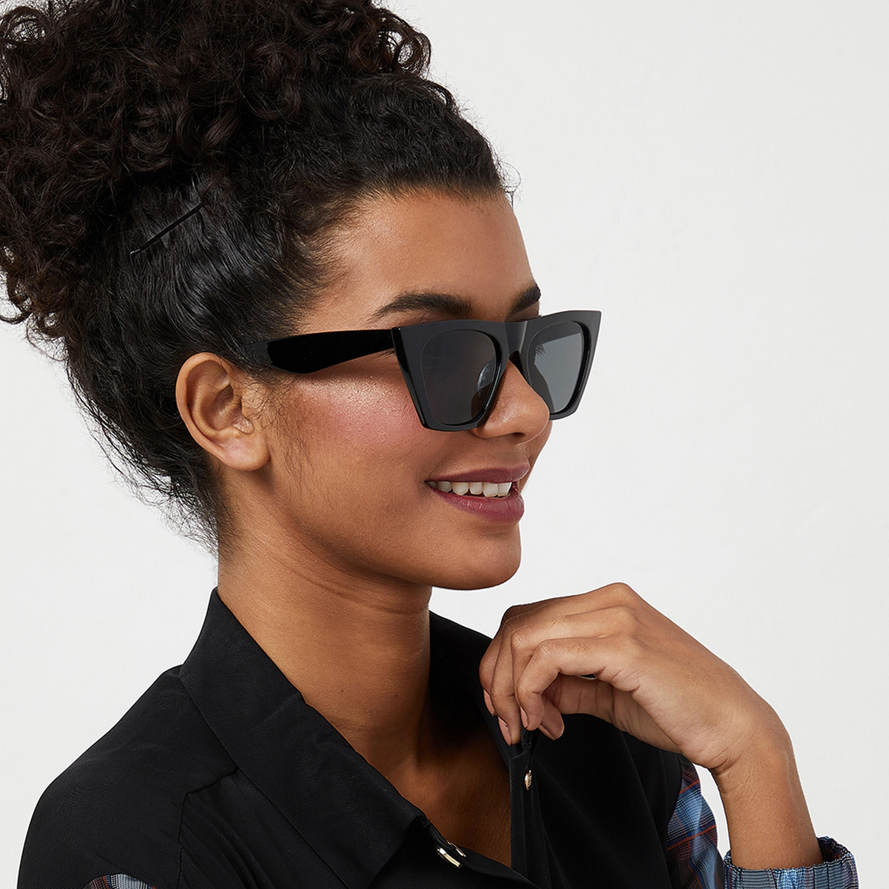 نظارة شمسية سوداء ذات كات آي من بلاك أوت ليبرتي مع 54 مم -women-sunglasses-image-5