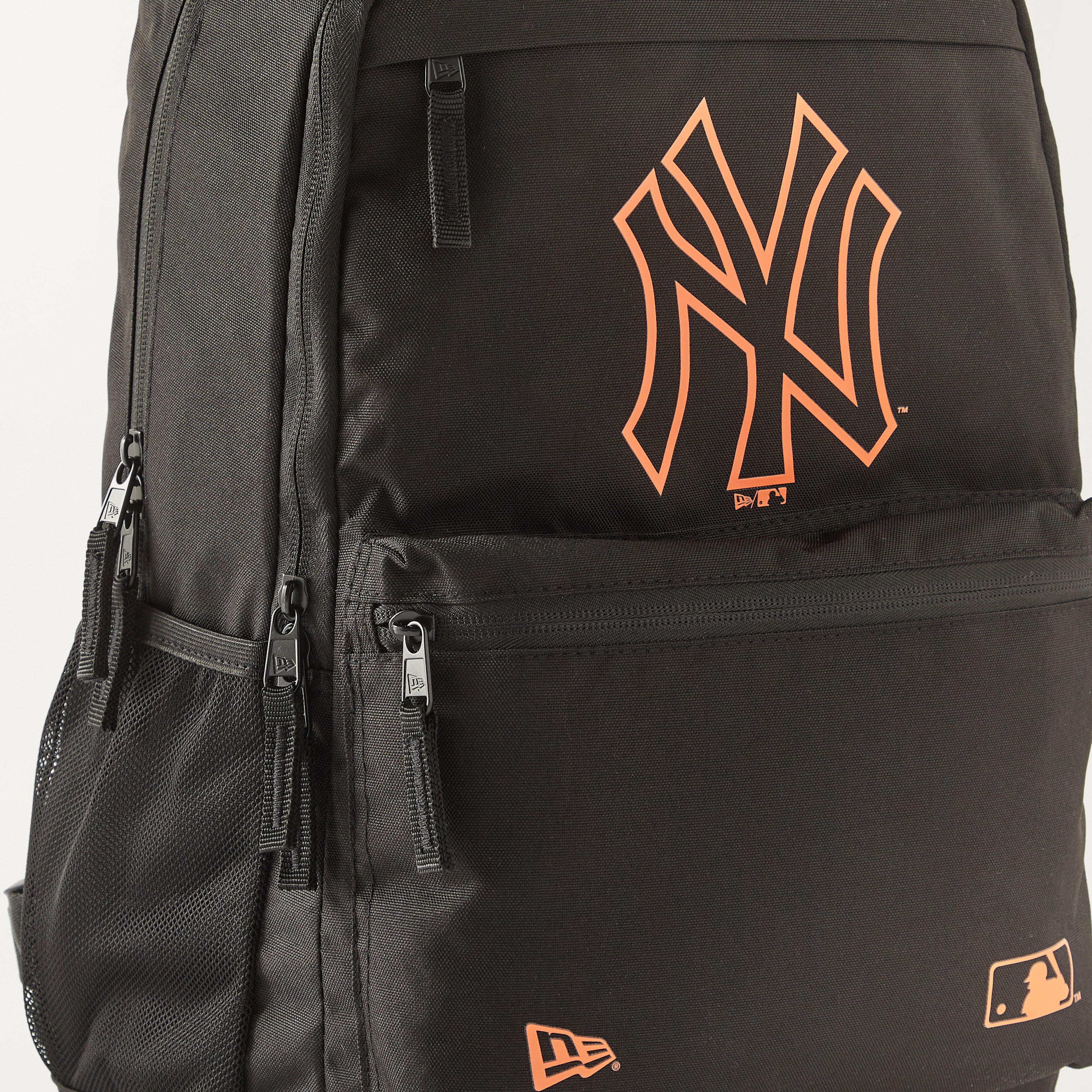 شنطة ظهر بسحاب إغلاق وطبعات من نيو إيرا - 43X30x13 سم-school-bagsandbackpacks-backpacks-image-3